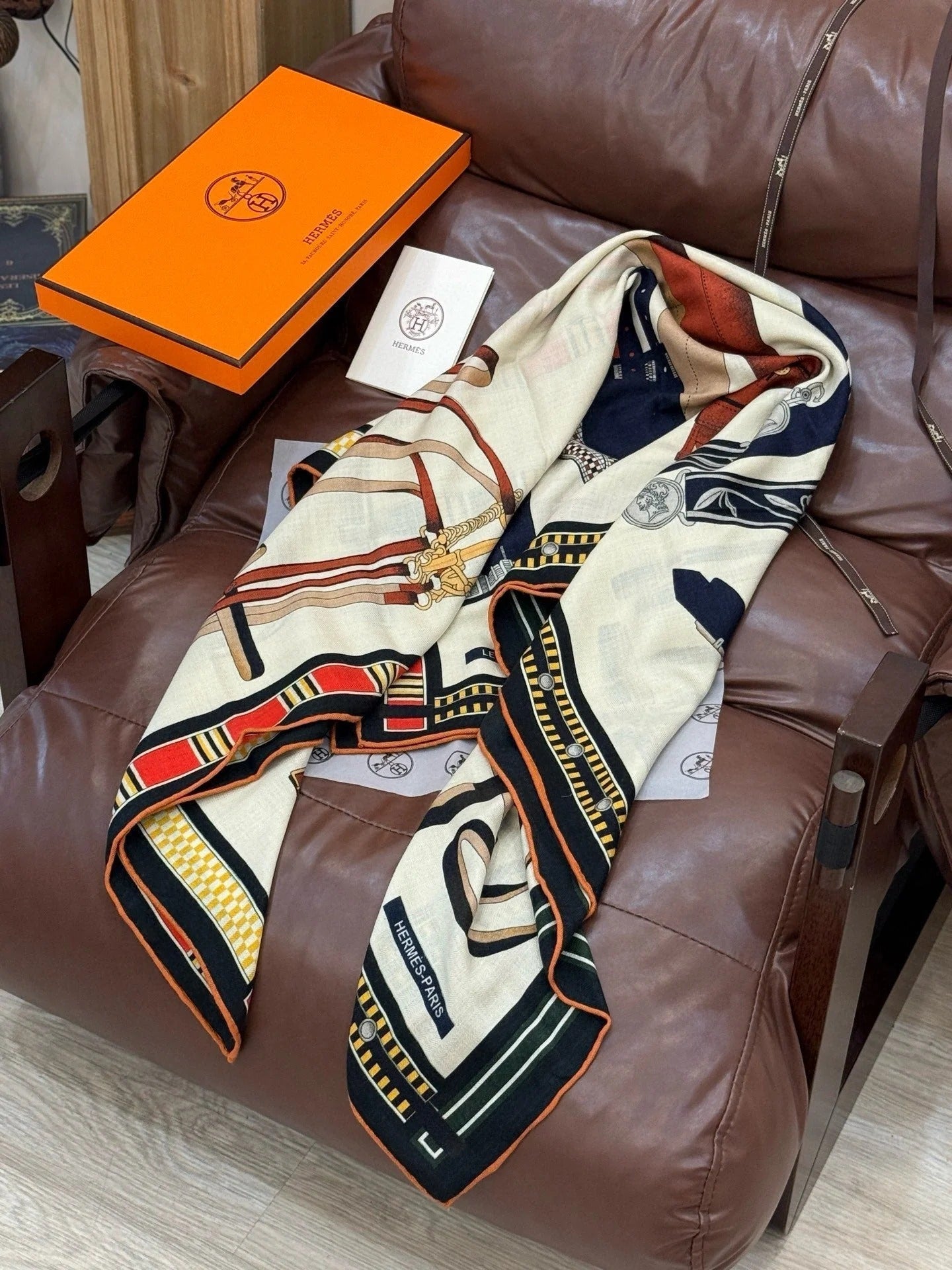 HERMES 25S SCARF 140 IN CASHMERE SILK 727302