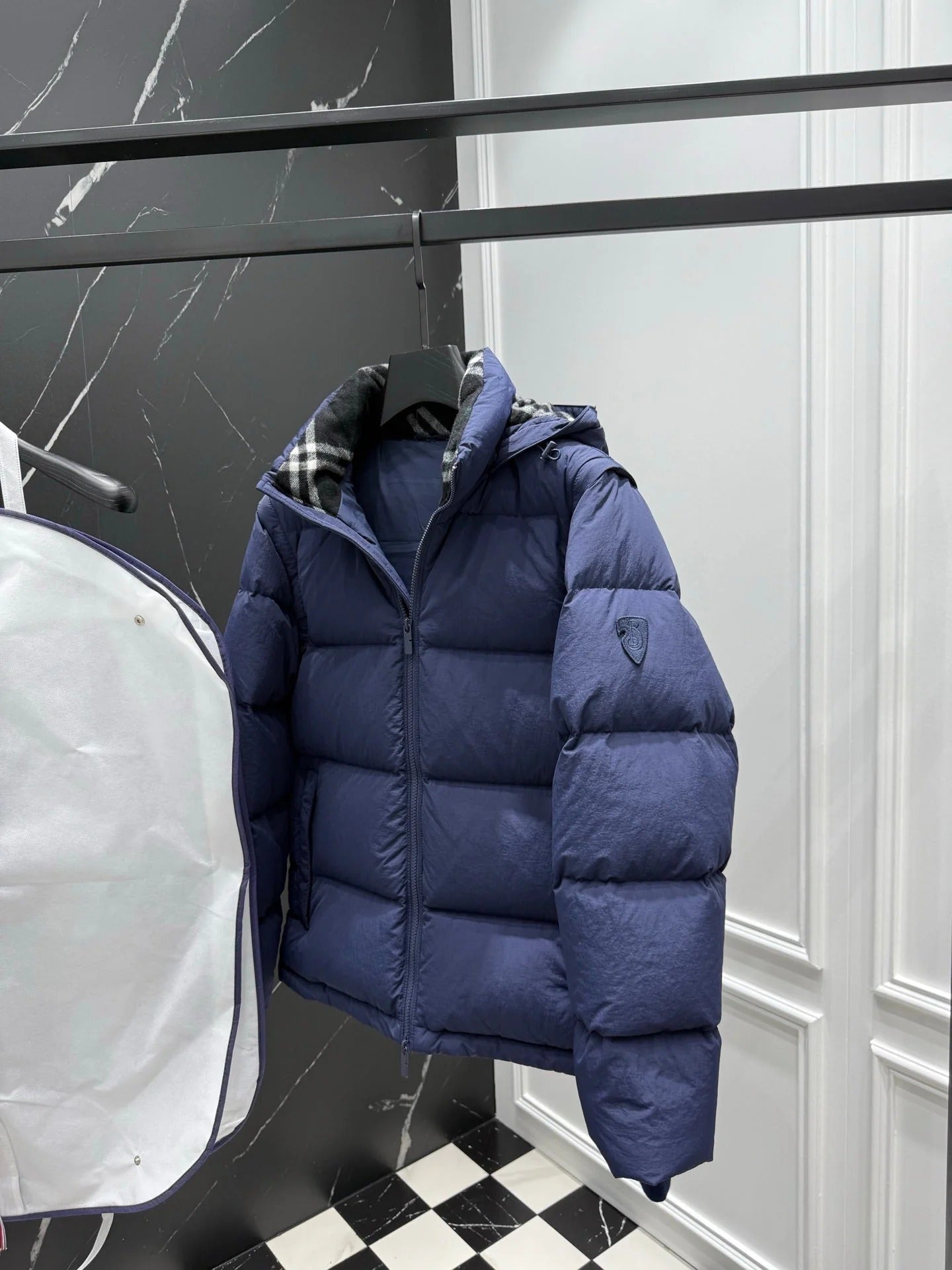 BURBERRY 25S DETACHABLE VEST 116