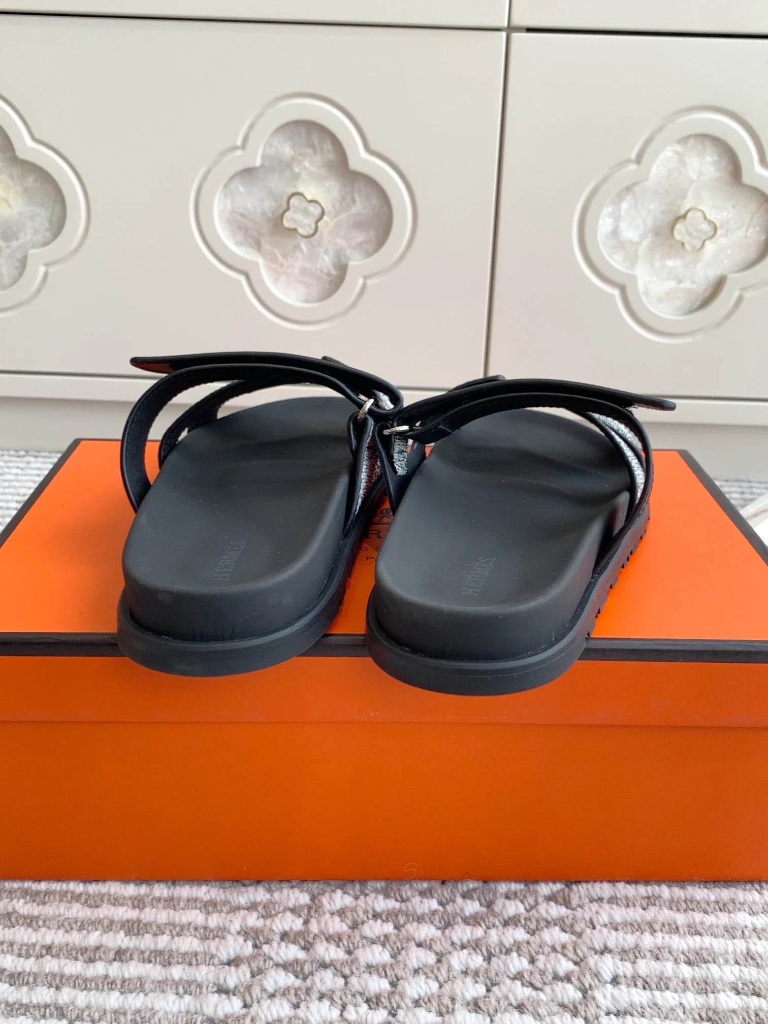 Hermes 2026 Chypre Sandal Lizard-patterned Leather 982179