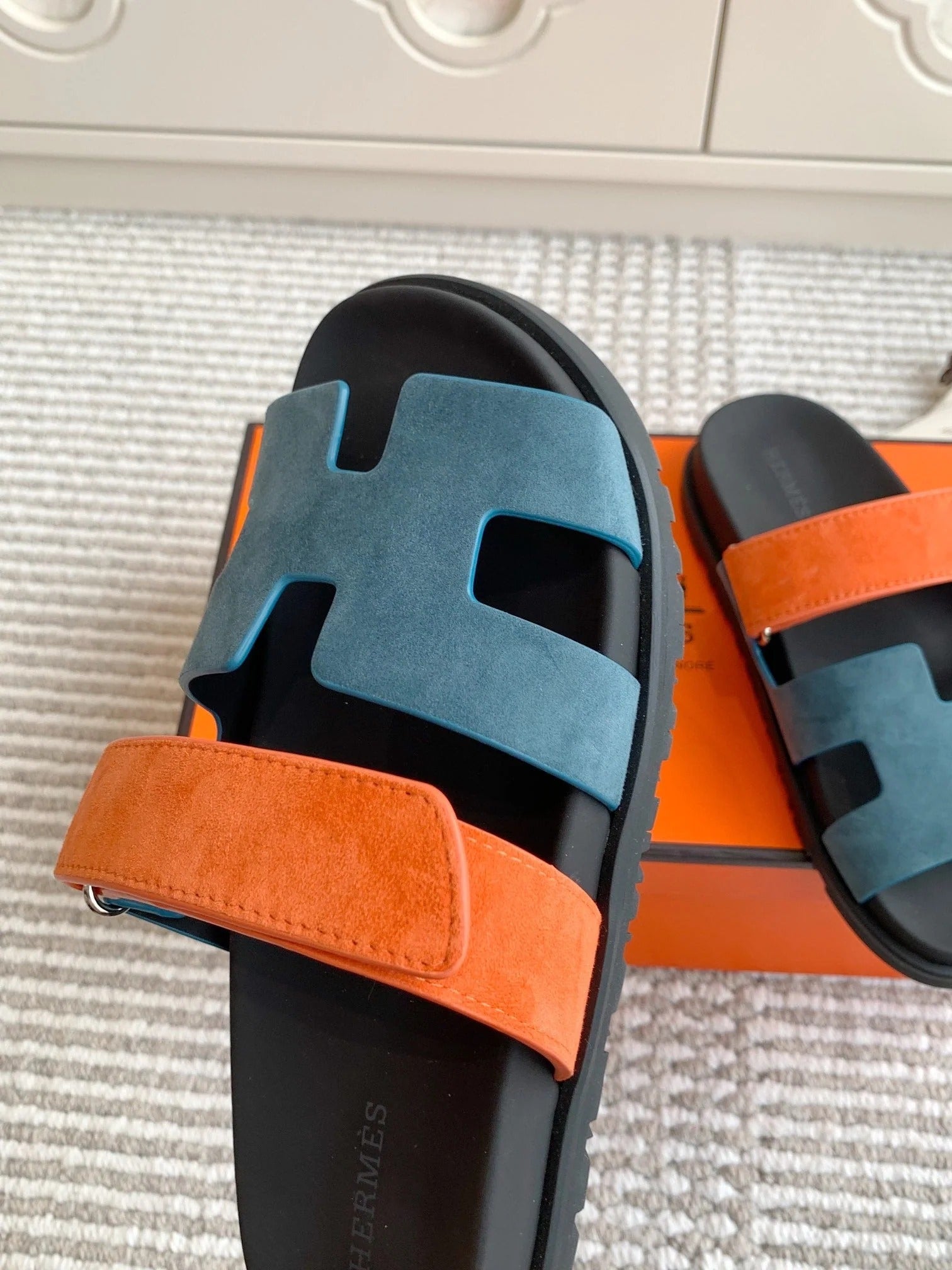 Hermes 2026 Chypre Sandal Lizard-patterned Leather 982179