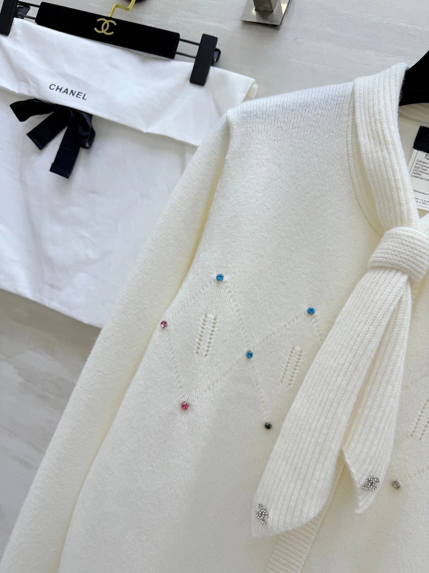 CHANEL 25S CASHMERE SWEATER 271