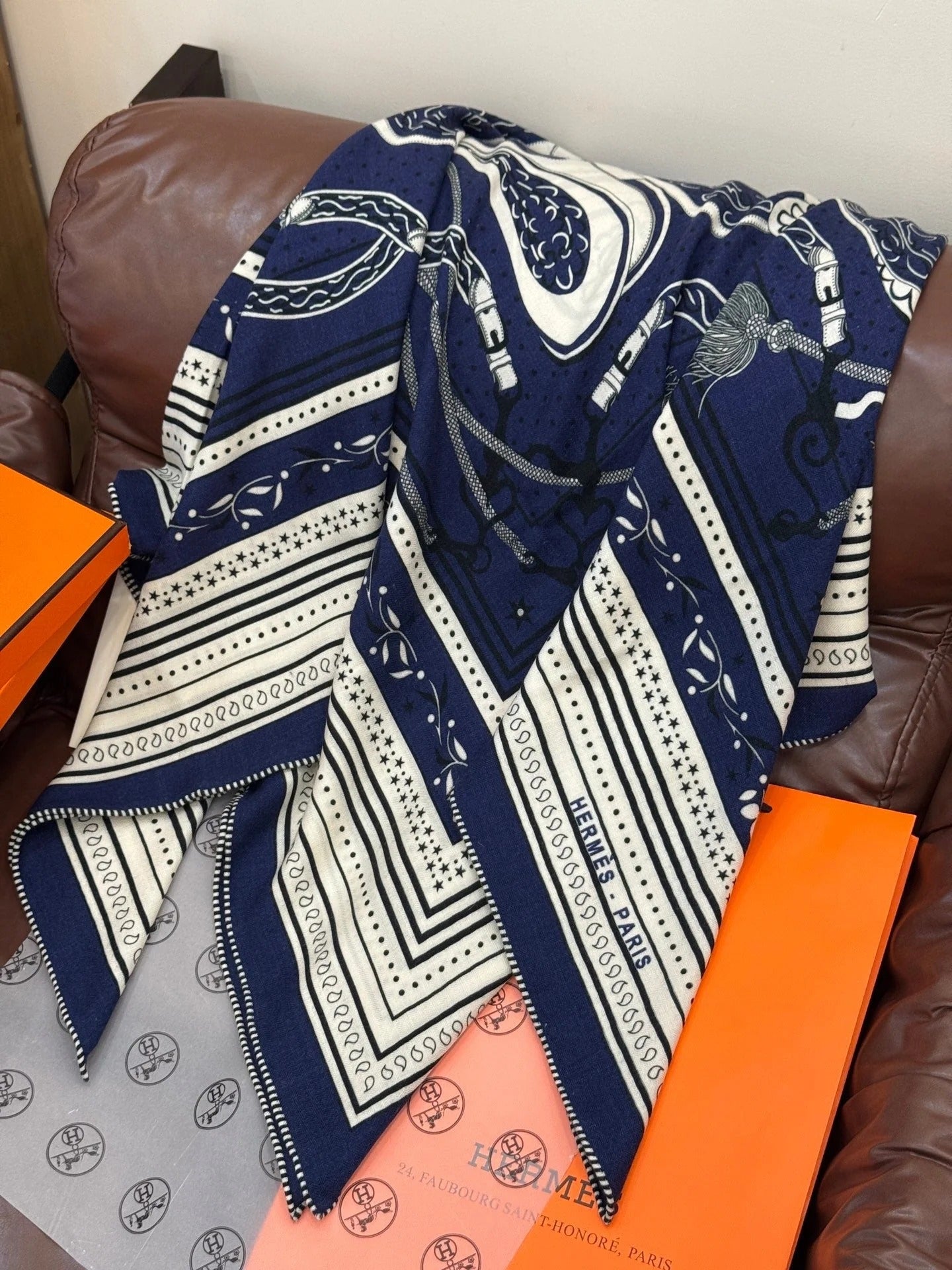 HERMES 25S SCARF 140 IN CASHMERE SILK 727315