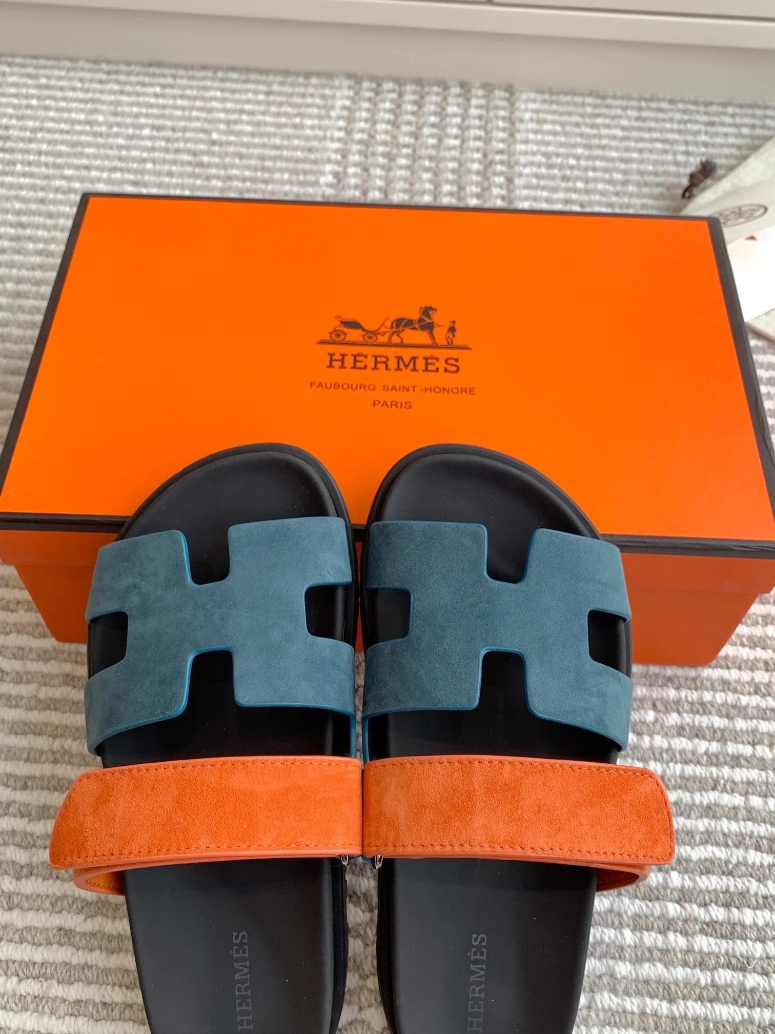 Hermes 2026 Chypre Sandal Lizard-patterned Leather 982179