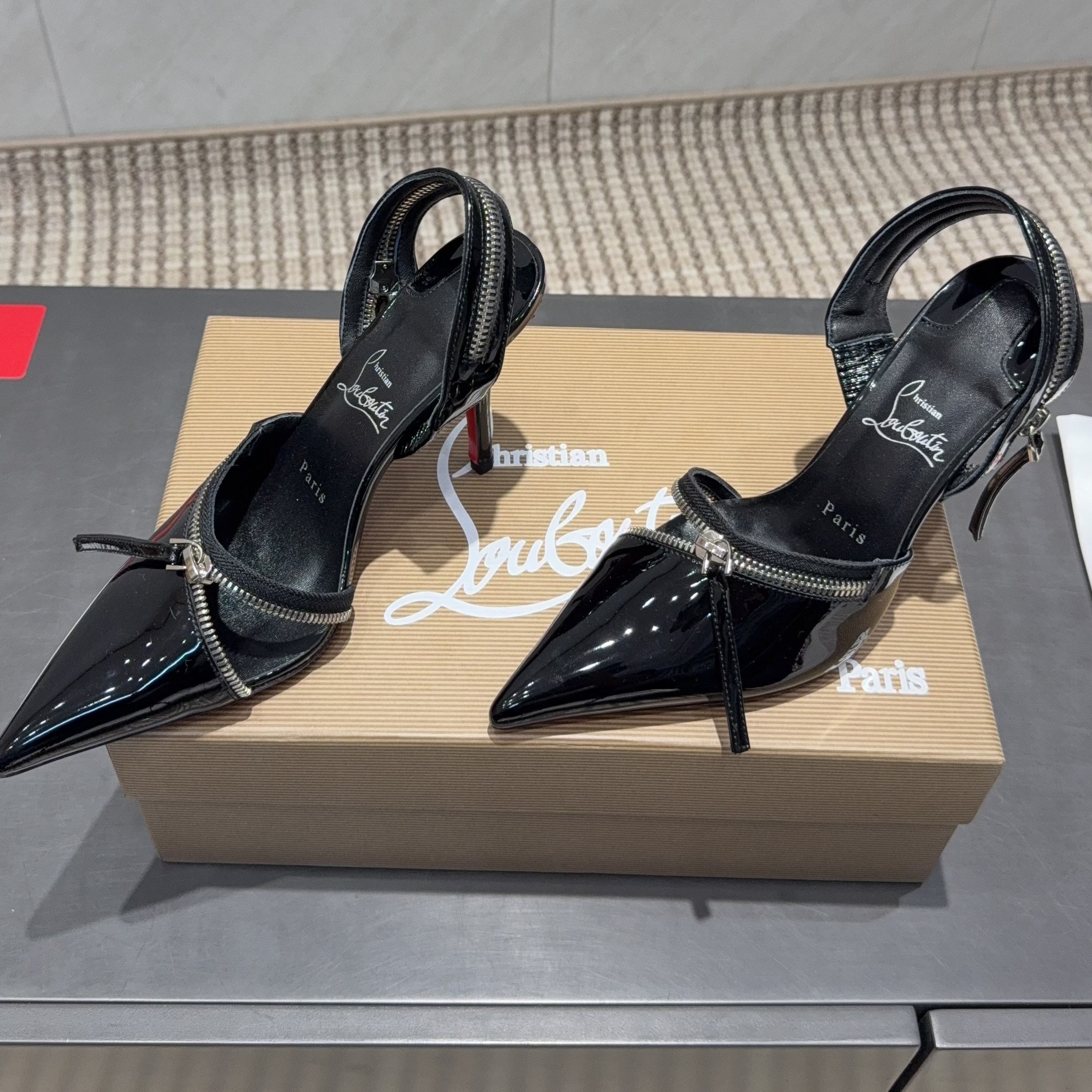CL 2026 Slingback With Zipper Details 100mm Black Patent Leather 613787