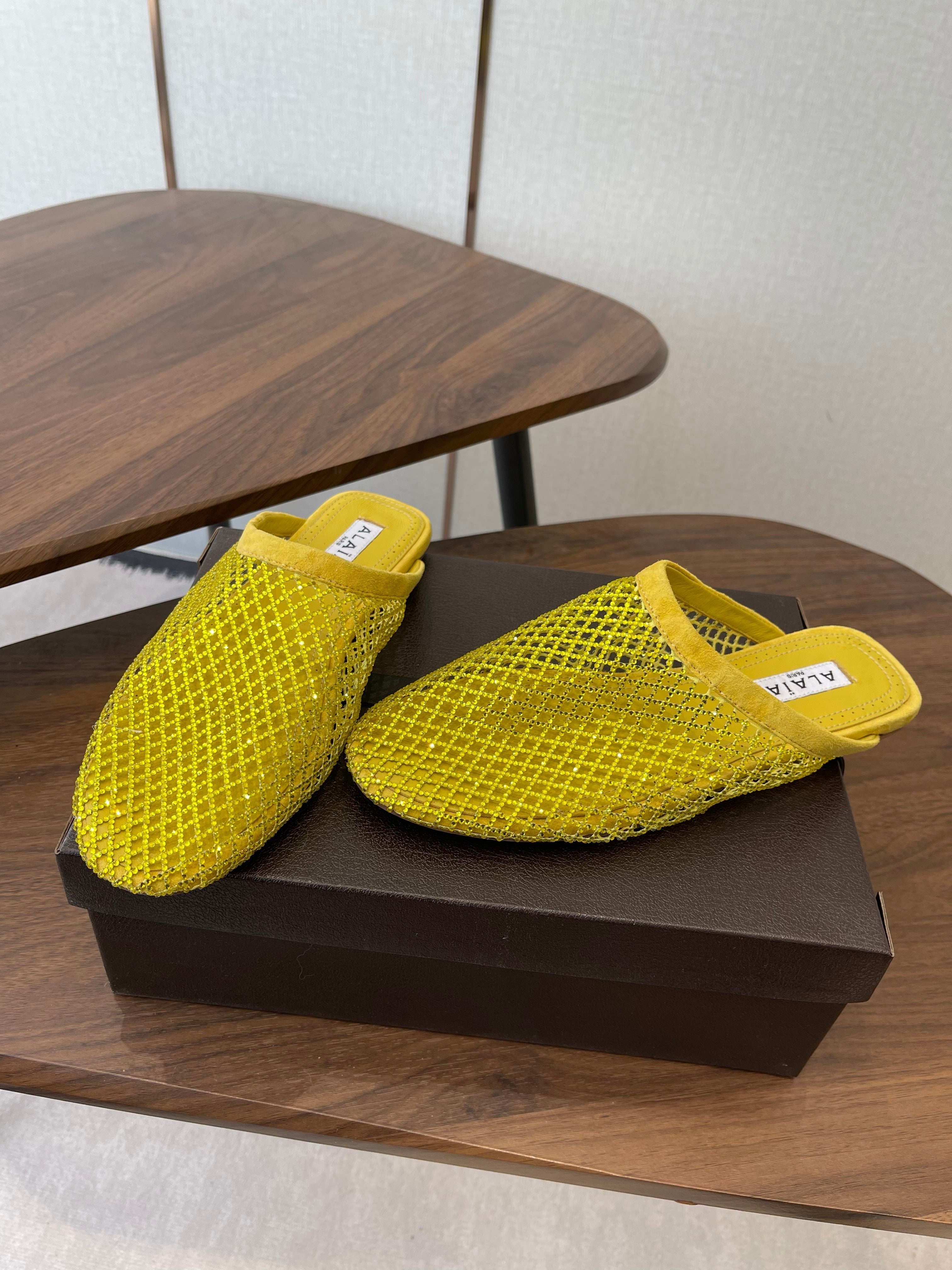 Alaia 26 Half-Slippers Yellow Mesh Rhinestones 624900