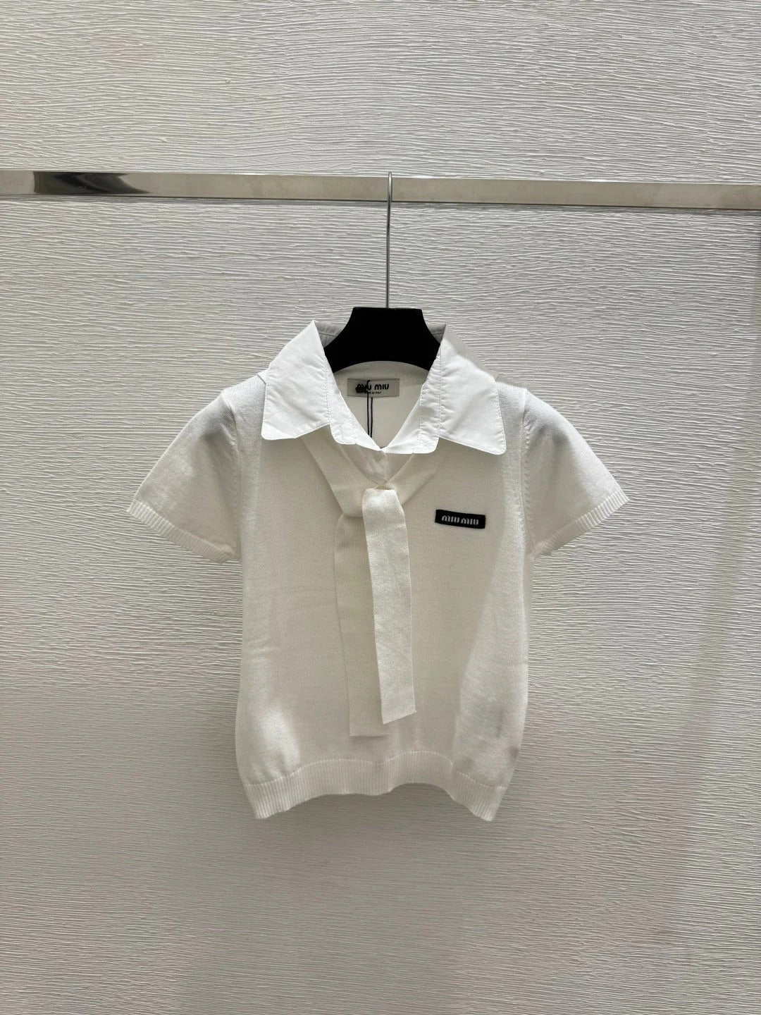 Miumiu 2026 Collar Simple Knit Short-Sleeve White Black Cotton 397738