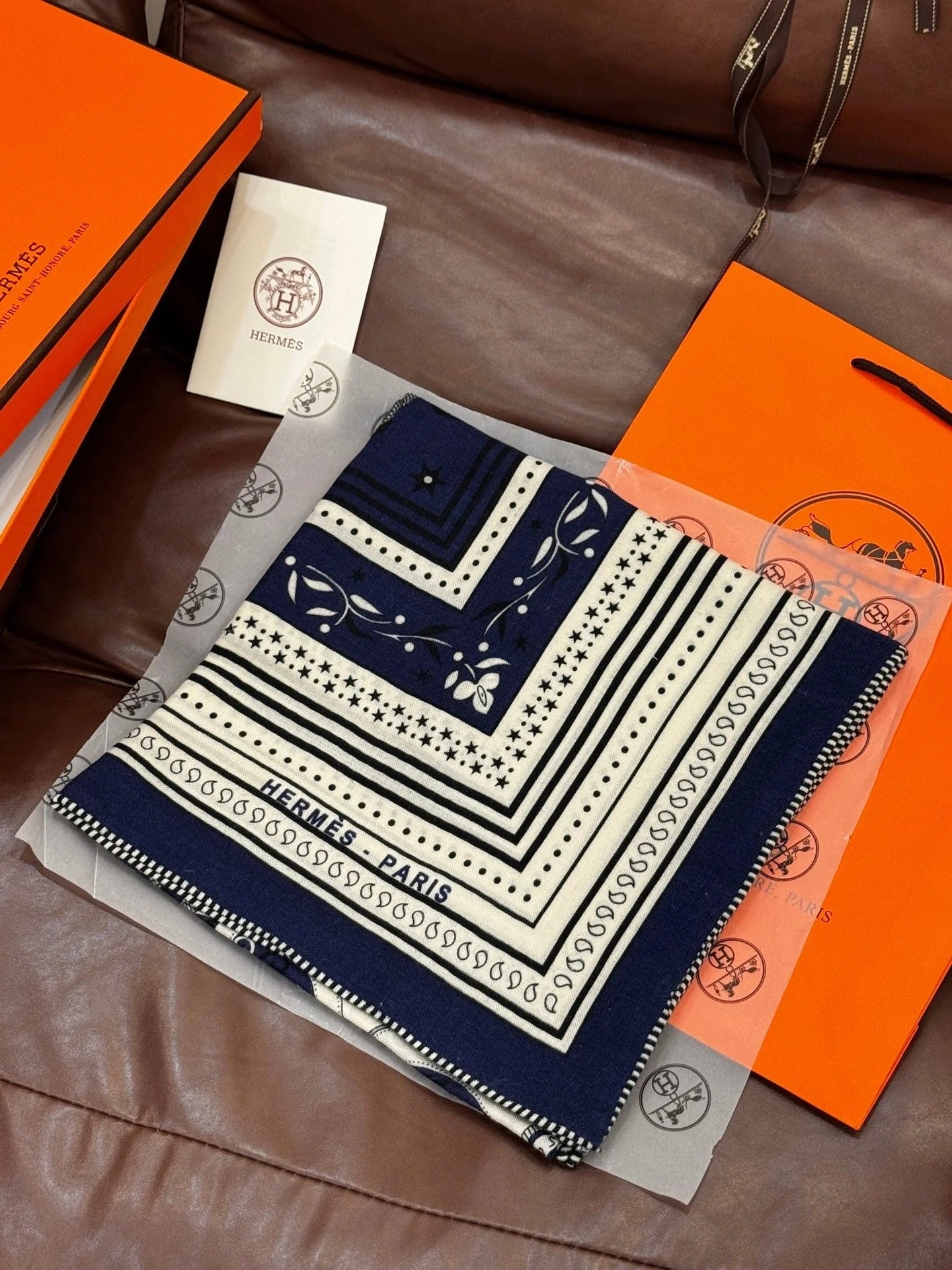 HERMES 25S SCARF 140 IN CASHMERE SILK 727315