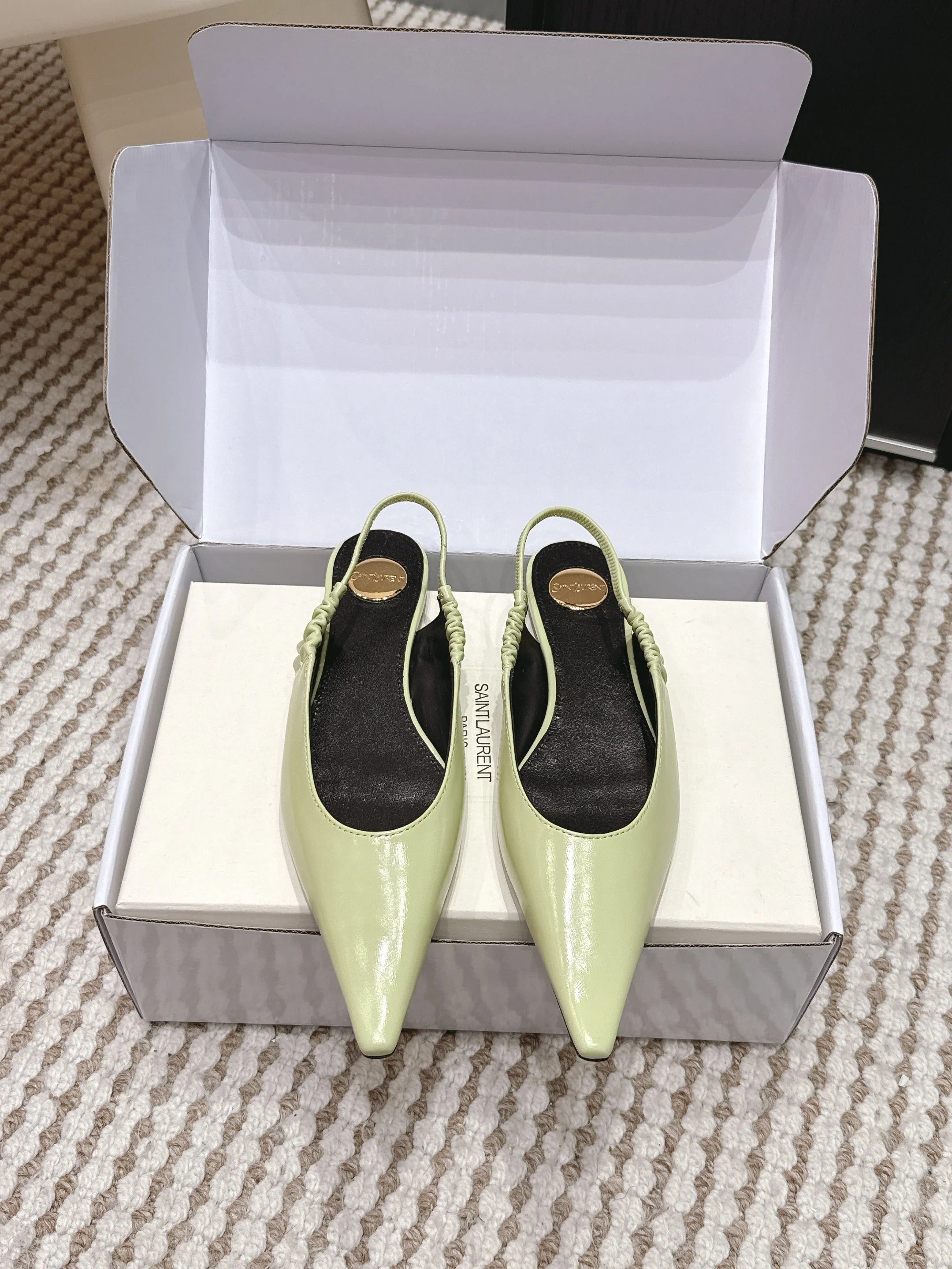 YSL 26ss Flat Slingback Light Green Glossy Leather 654709