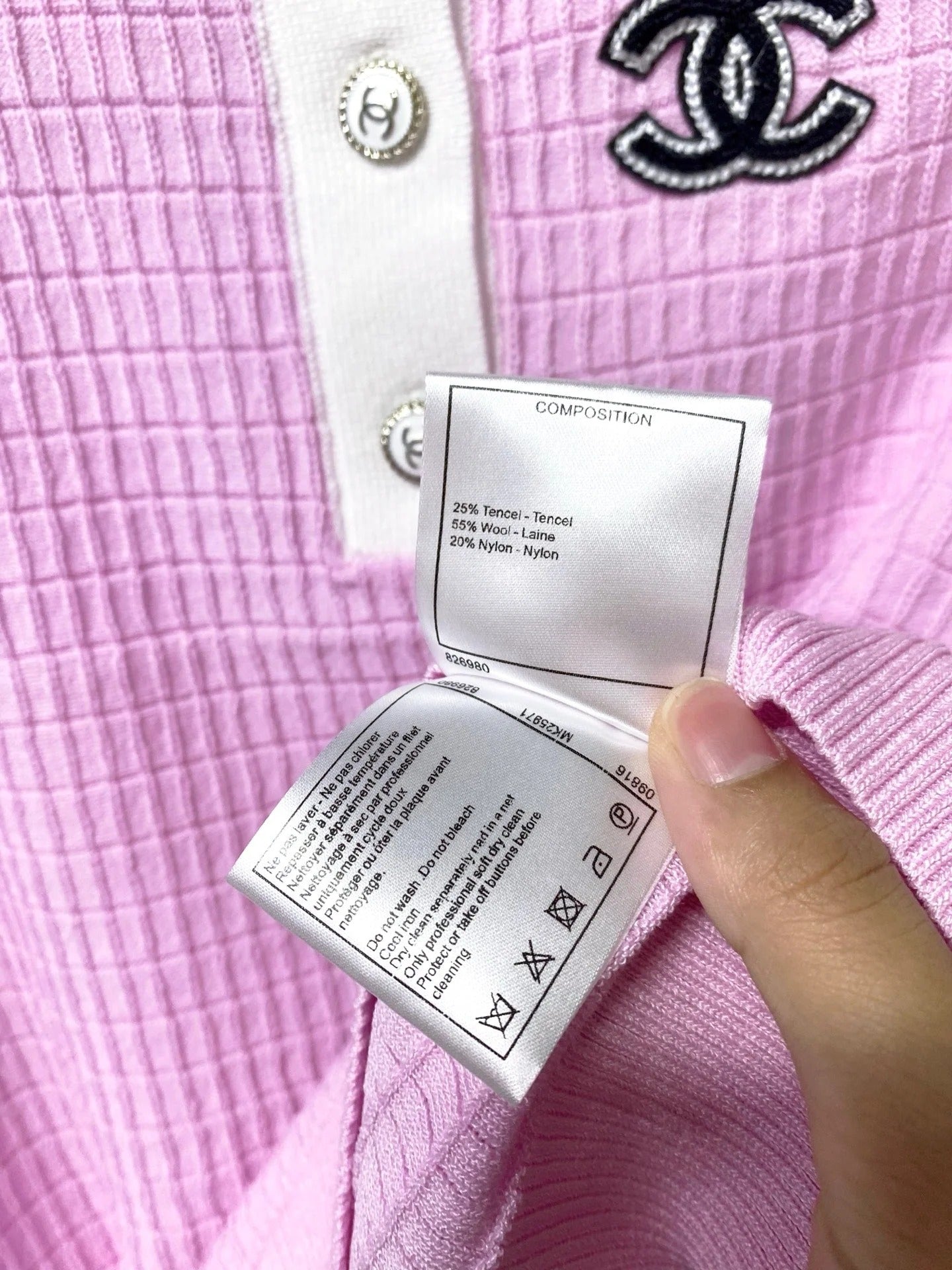 Chanel 2026 Pink Sleeveless Knit Polo Top Tencel 310323
