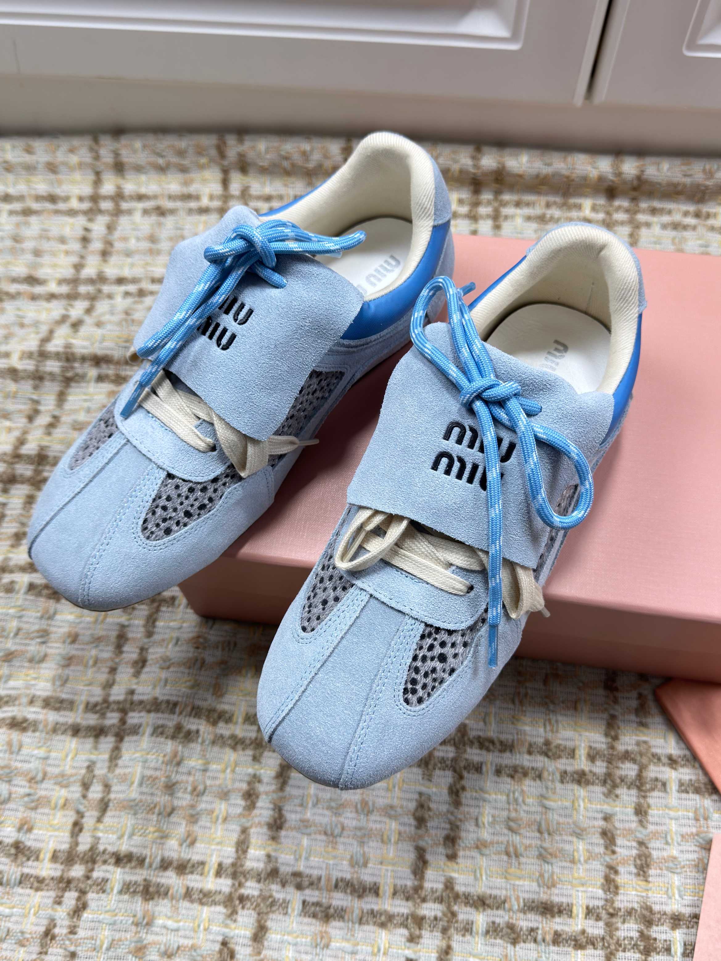 Miu Miu 2026 Sneaker Suede 620992