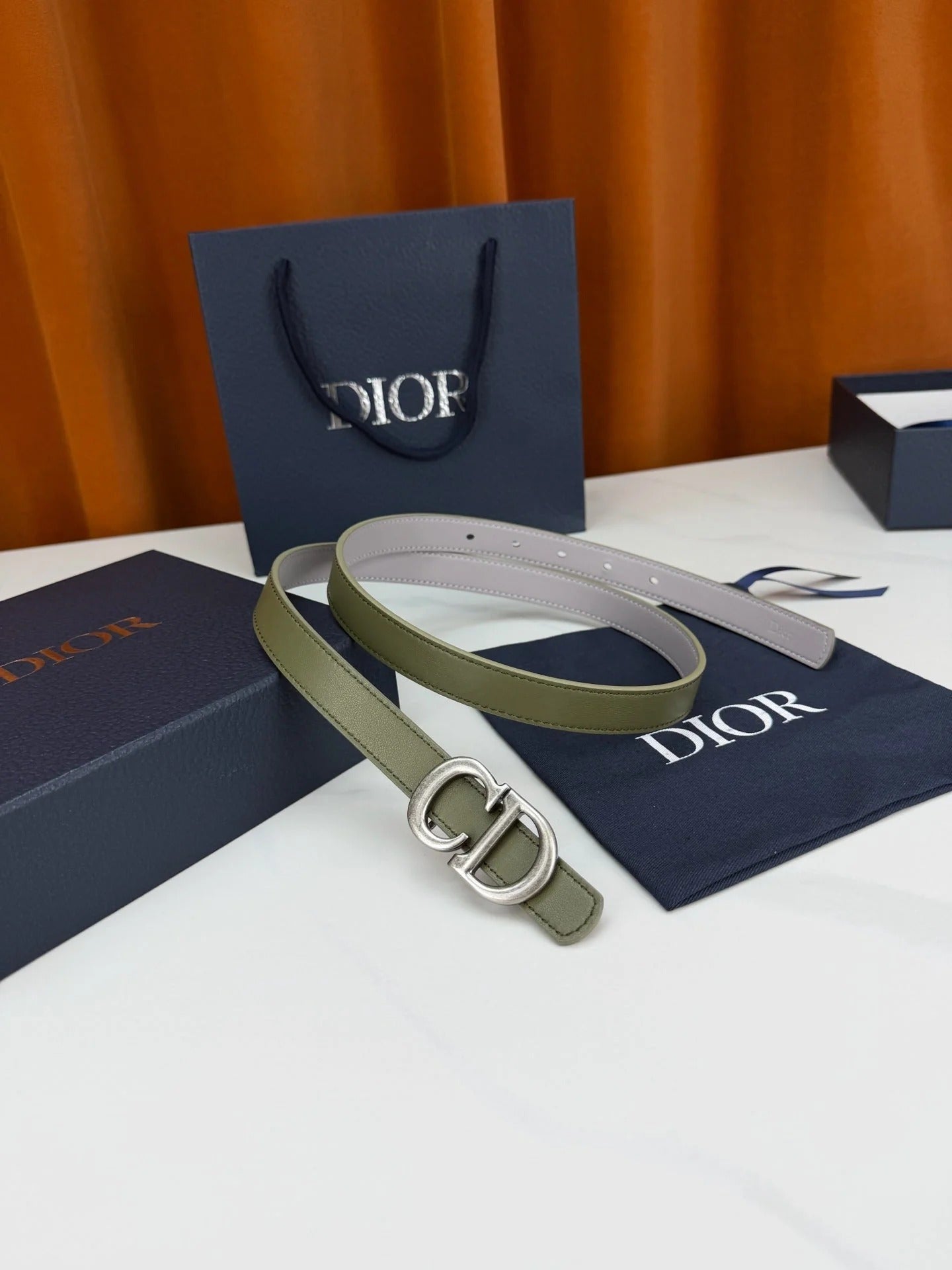 Dior 2026 30 Montaigne Reversible Belt 20mm Calfskin