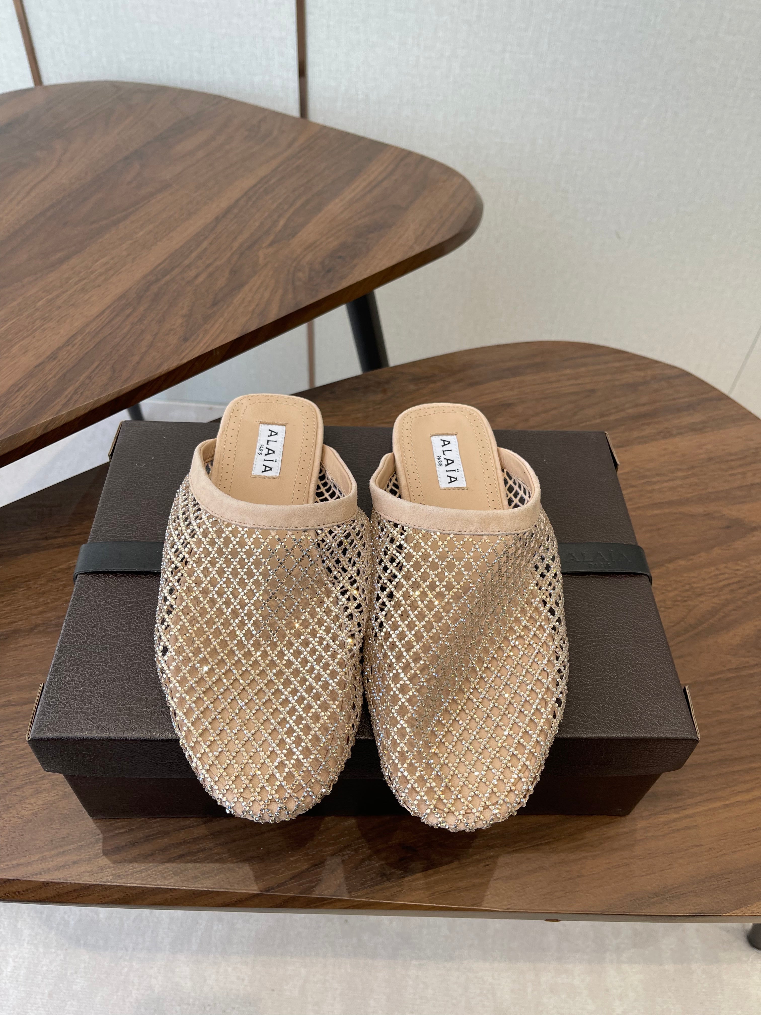 Alaia 26 Half-Slippers Beige Mesh Rhinestones 624901