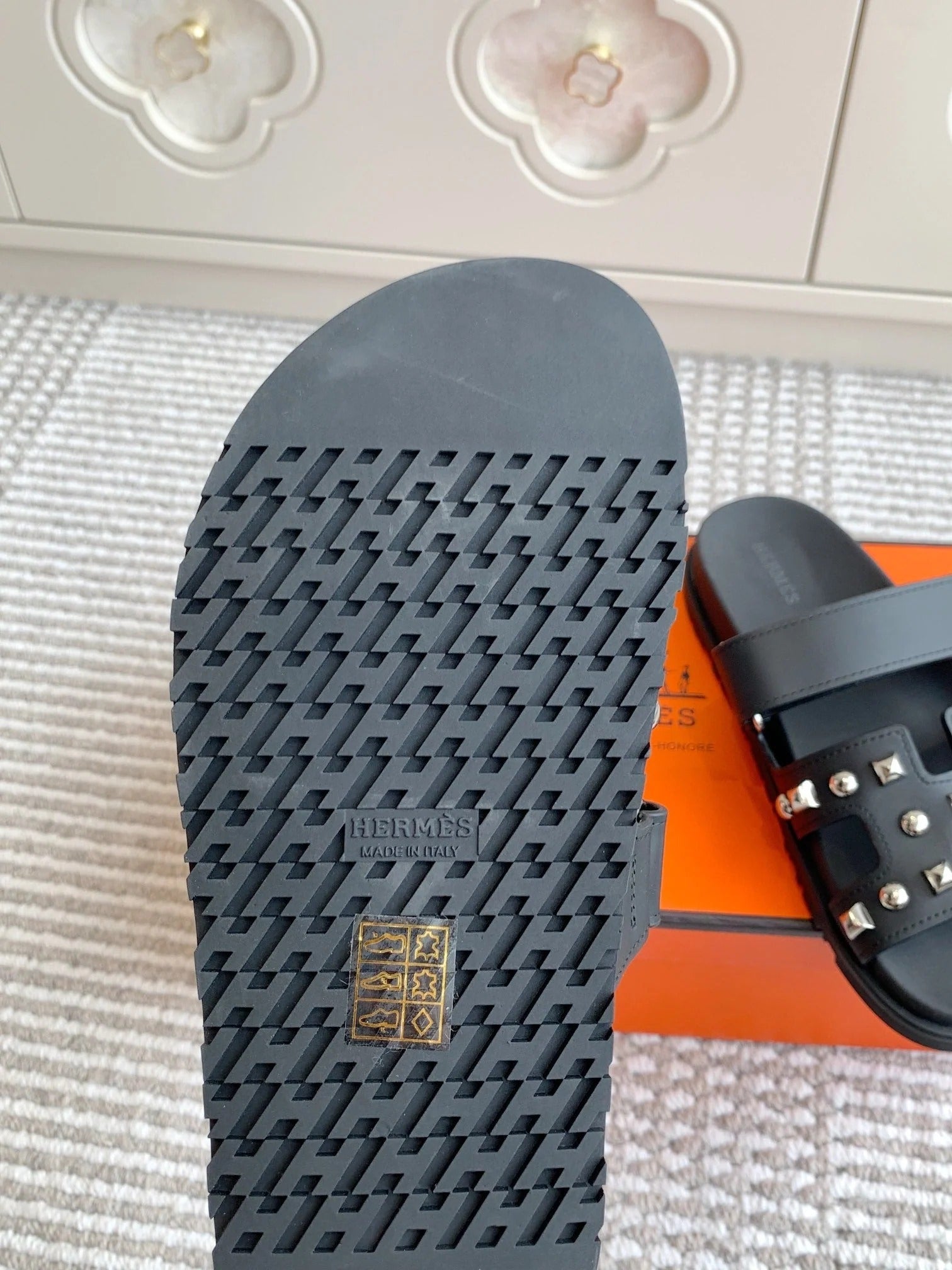 Hermes 2026 Chypre Sandal With Studs Black Cowhide 982194