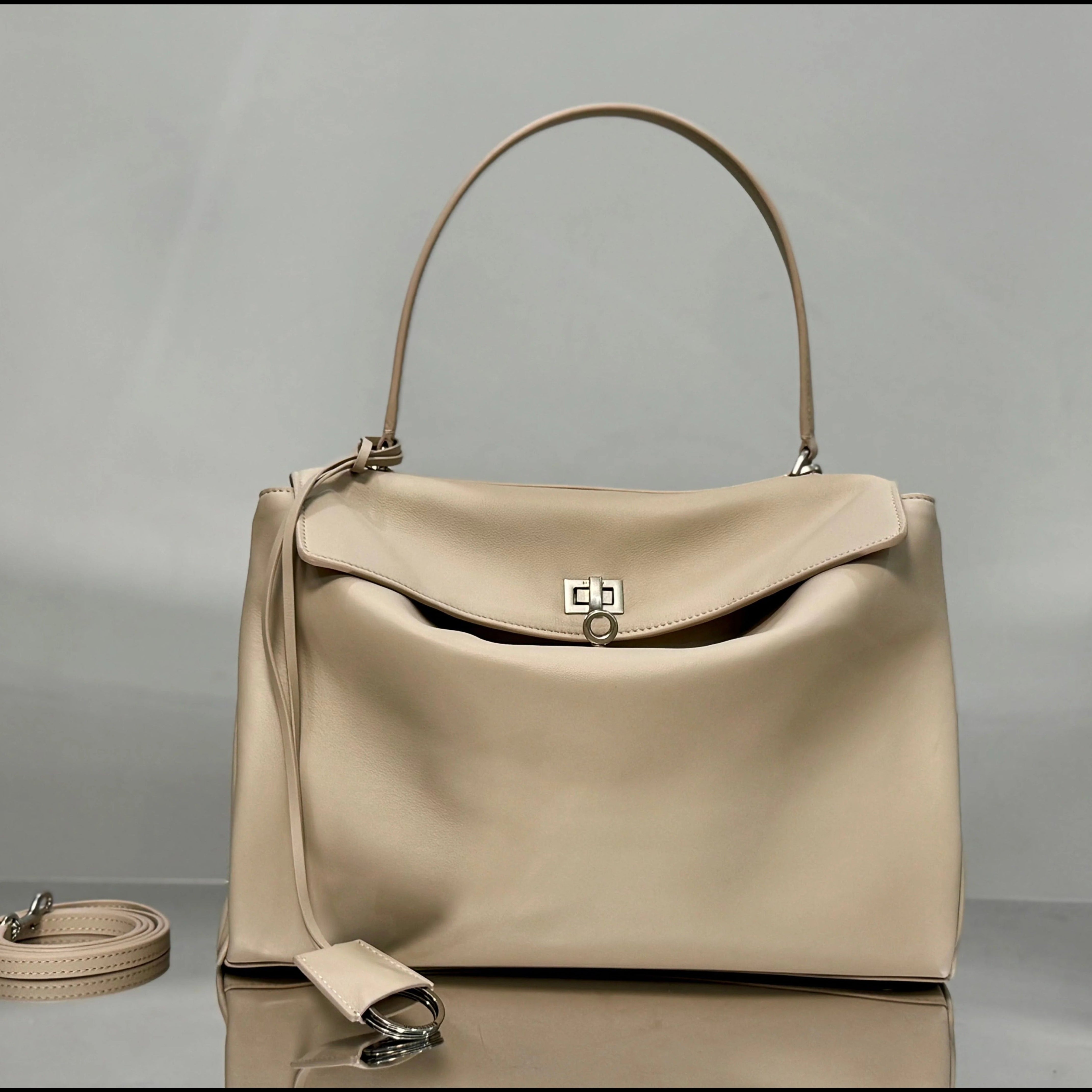 Balenciaga Medium Bag 35 Beige Calfskin Sliver Hardware