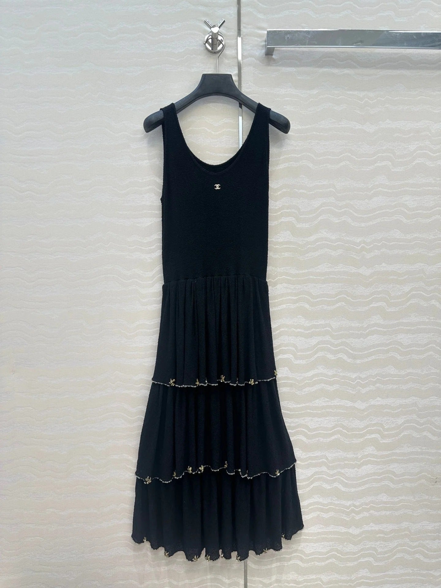 CHANEL SLEEVELESS DRESS STYLE 45