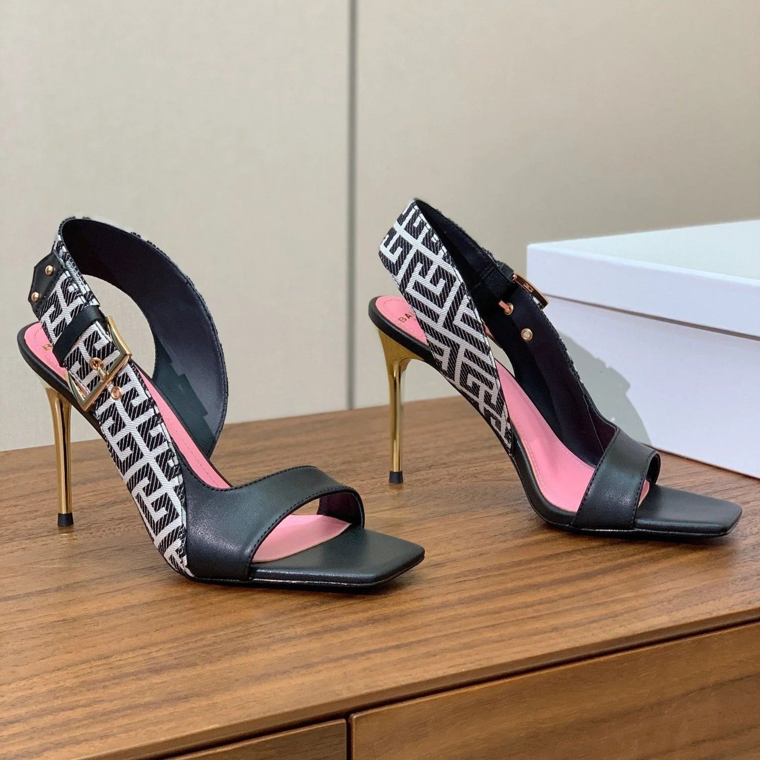 BALMAIN 25S JACQUARD KNIT SLINGBACK PUMPS 95MM IN BLACK AND PINK CALFSKIN