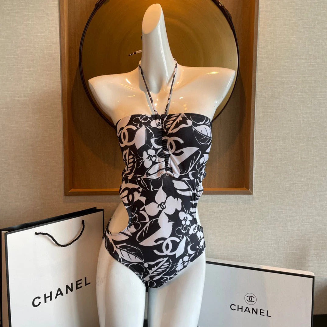 CC BIKINI SWIMSUIT SET IN BLACK AND WHITE FLORAL PRINTED 622171
