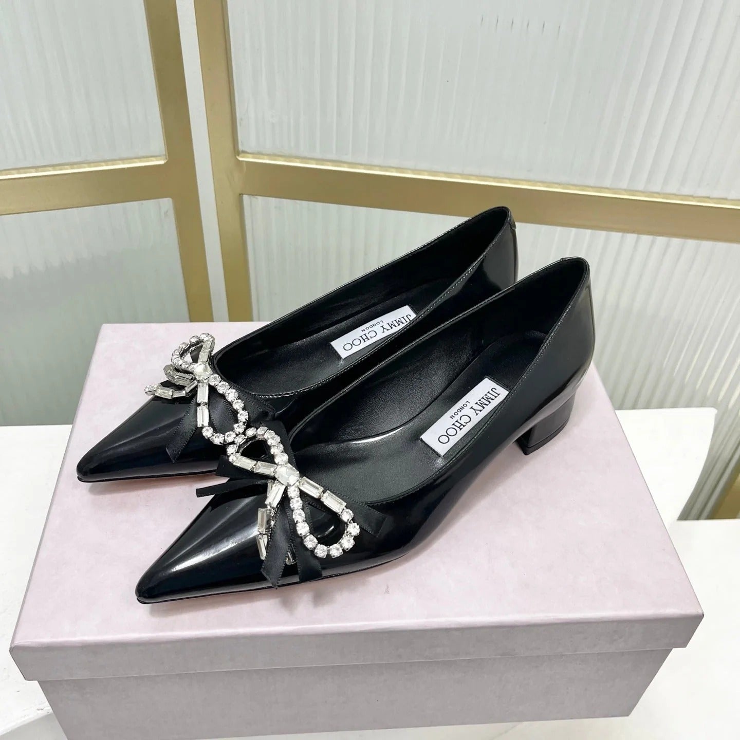 Jimmy 26s Pointed Toe Pump 25 Black Patent Cowhide 605965