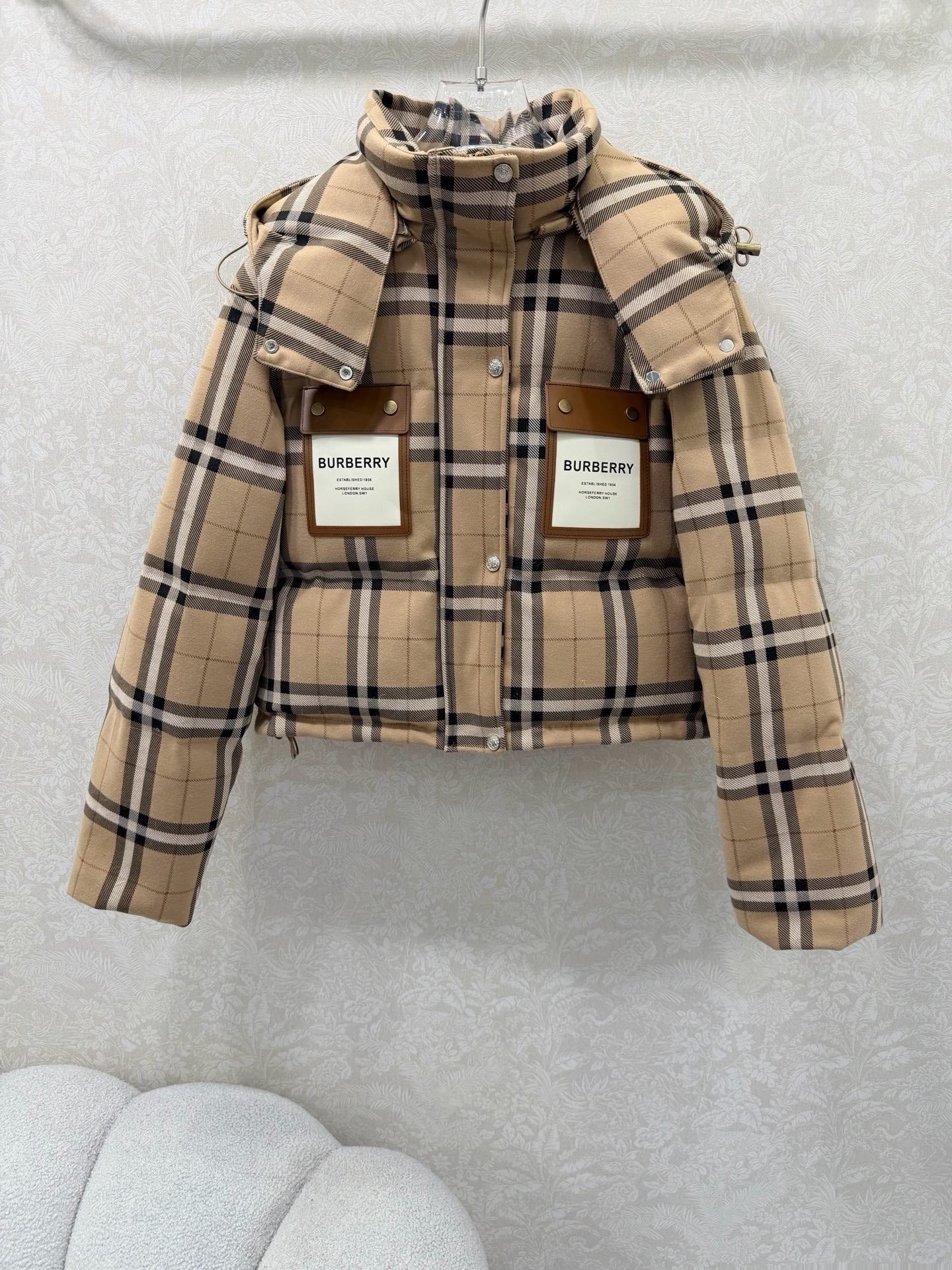 BURBERRY 25S DOWN JACKET 310