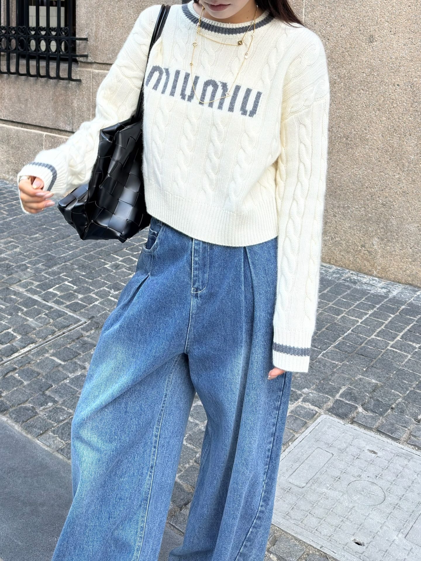 MIUMIU KNIT SWEATER