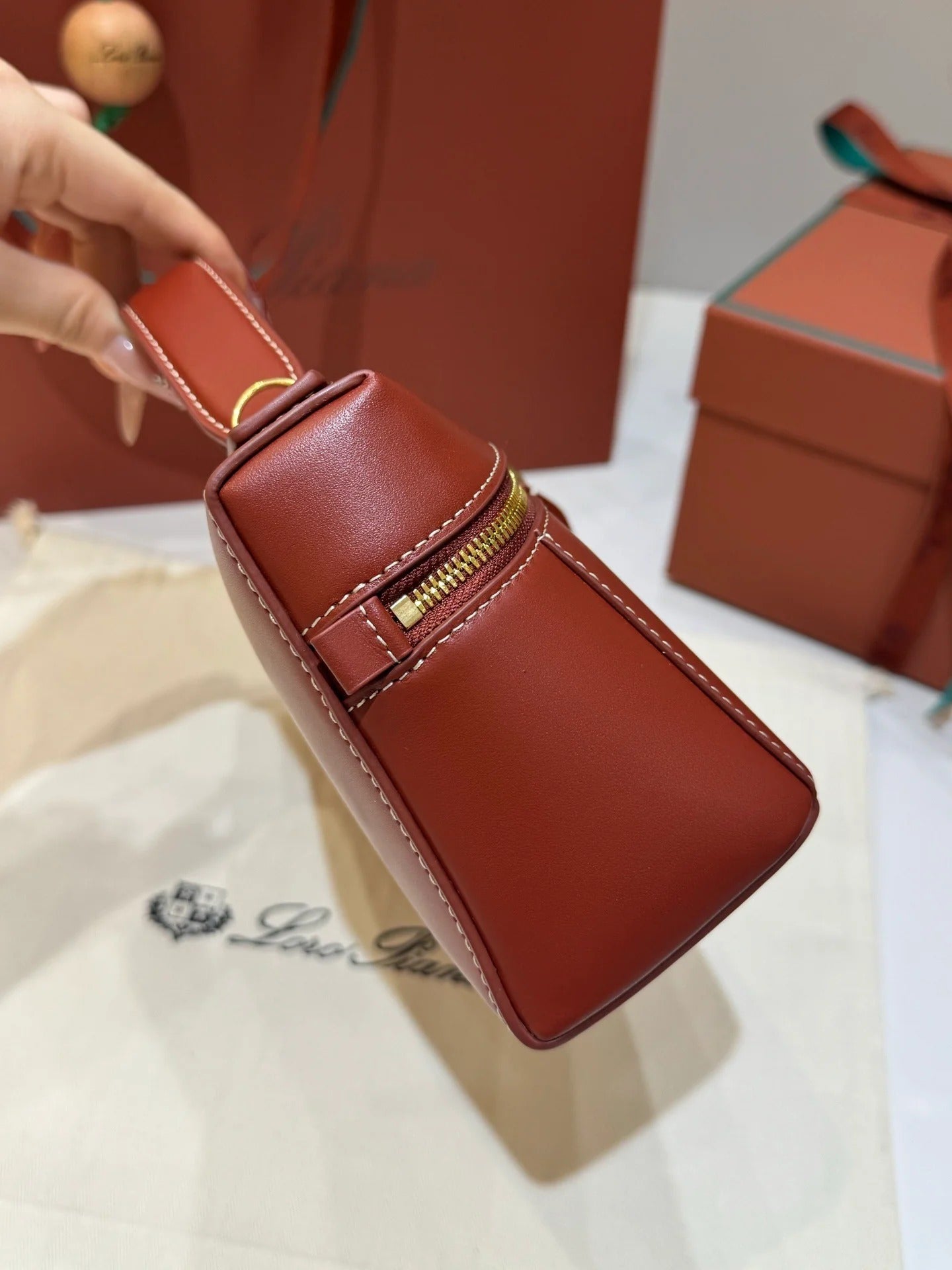 LP Extra Bag 23cm Deep Kummel Calfskin