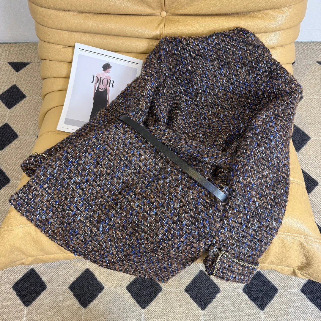 CHANEL 25S SUIT 260