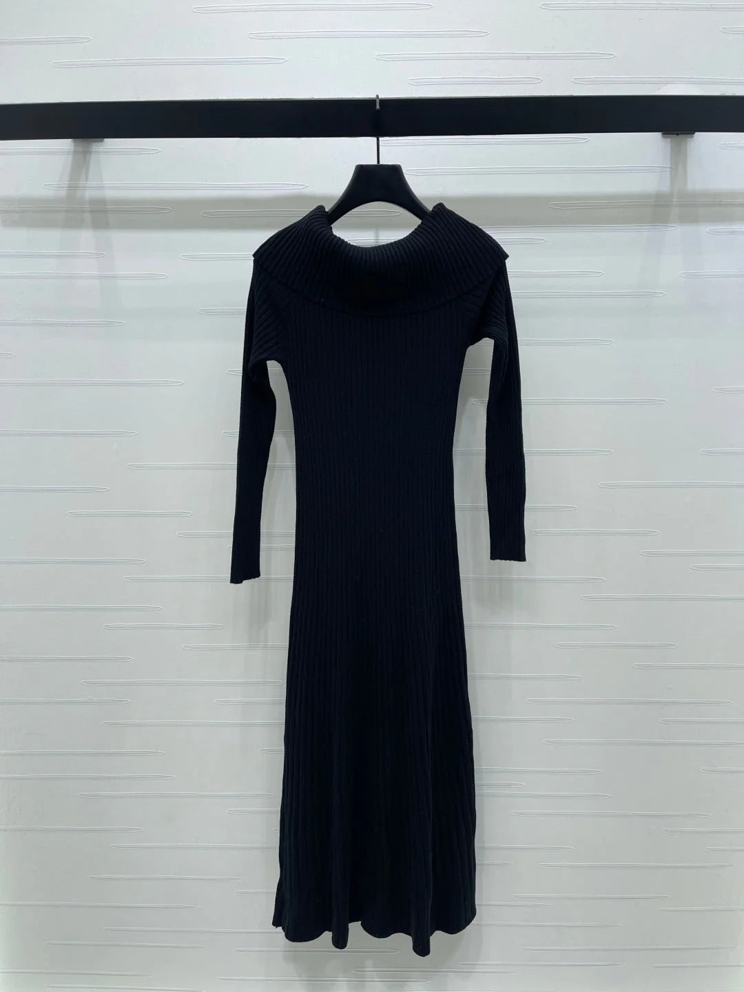 CHANEL 25S KNITTED LONG-SLEEVE DRESS 278