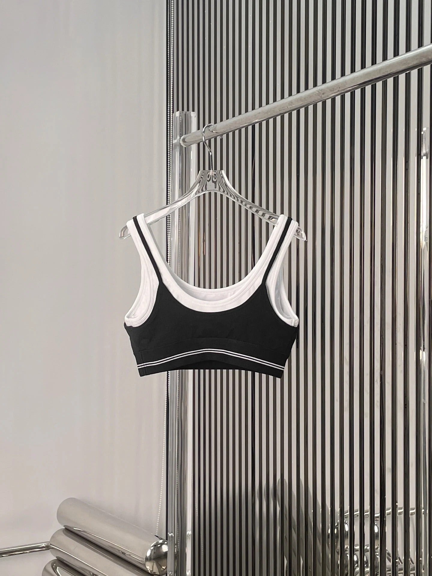 ALO CROPPED CAMI TOP STYLE 10