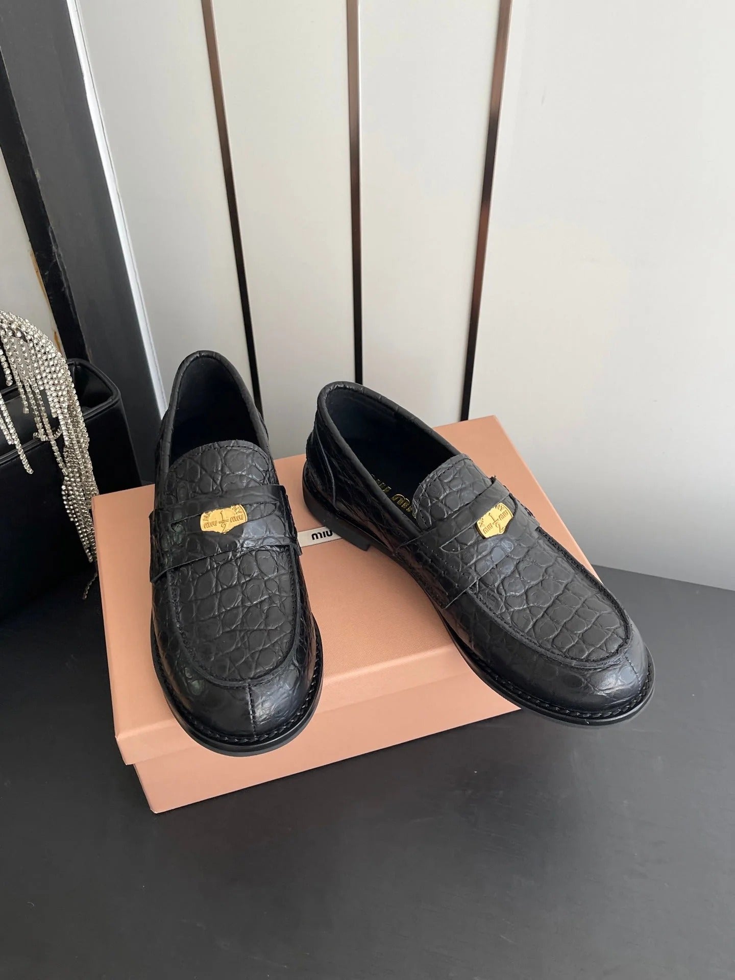 MIU 26 Casual Loafers Black Crocodile Embossed Calfskin 631625
