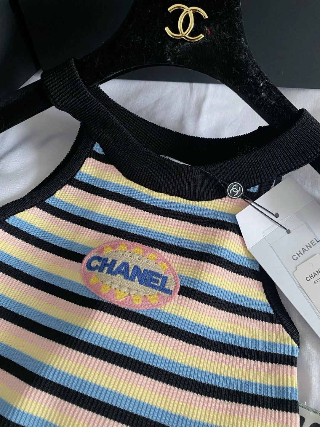 CHANEL KNITTED HALTER TOP