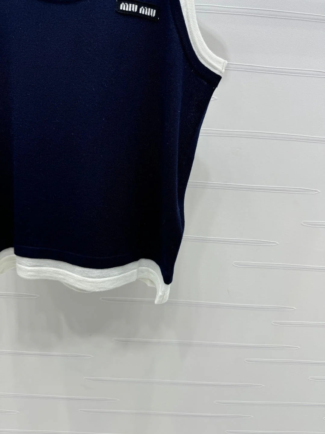 MIUMIU SLEEVELESS TOP 269403