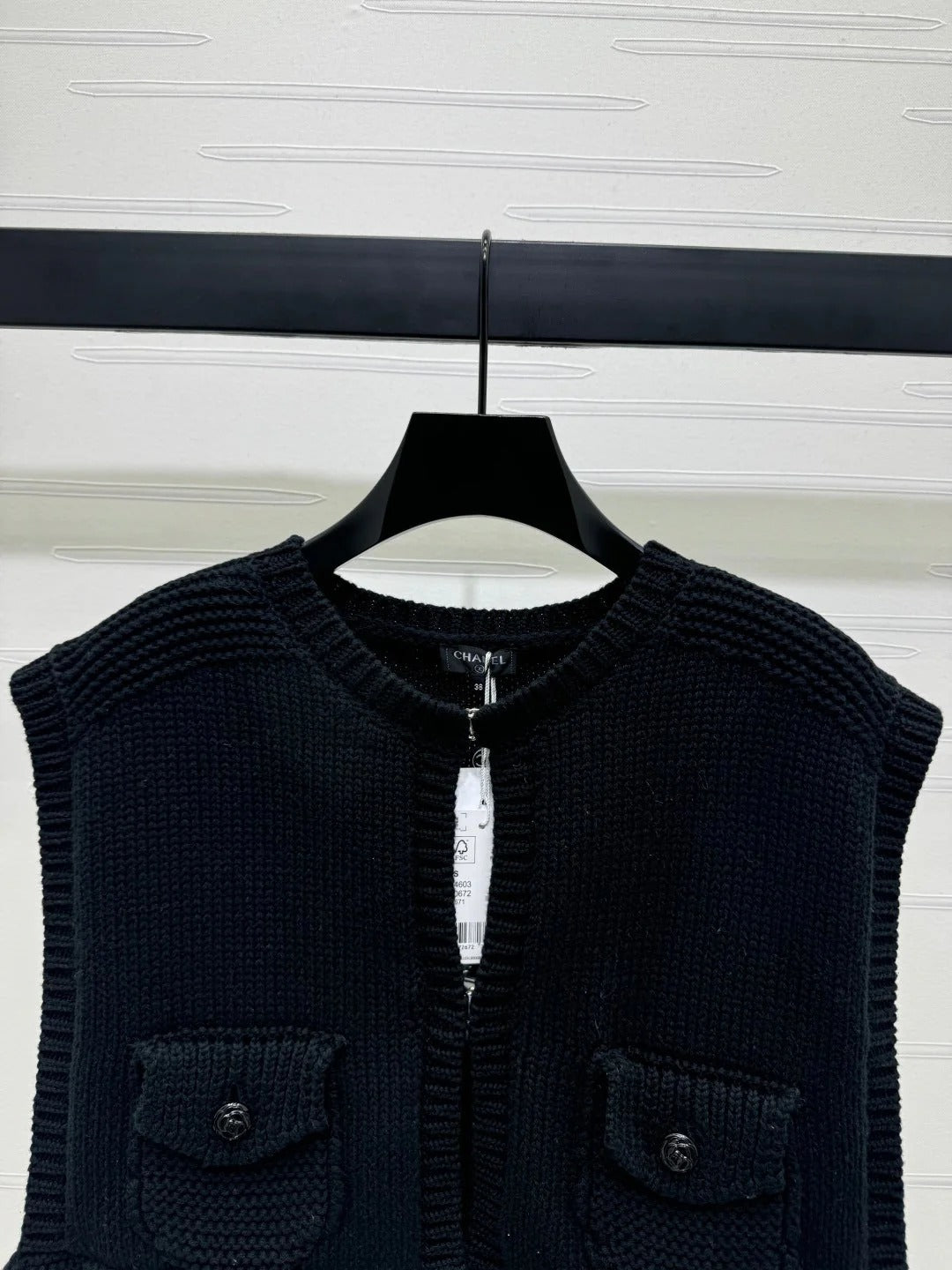 CHANEL CROPPED KNIT SWEATER 269386