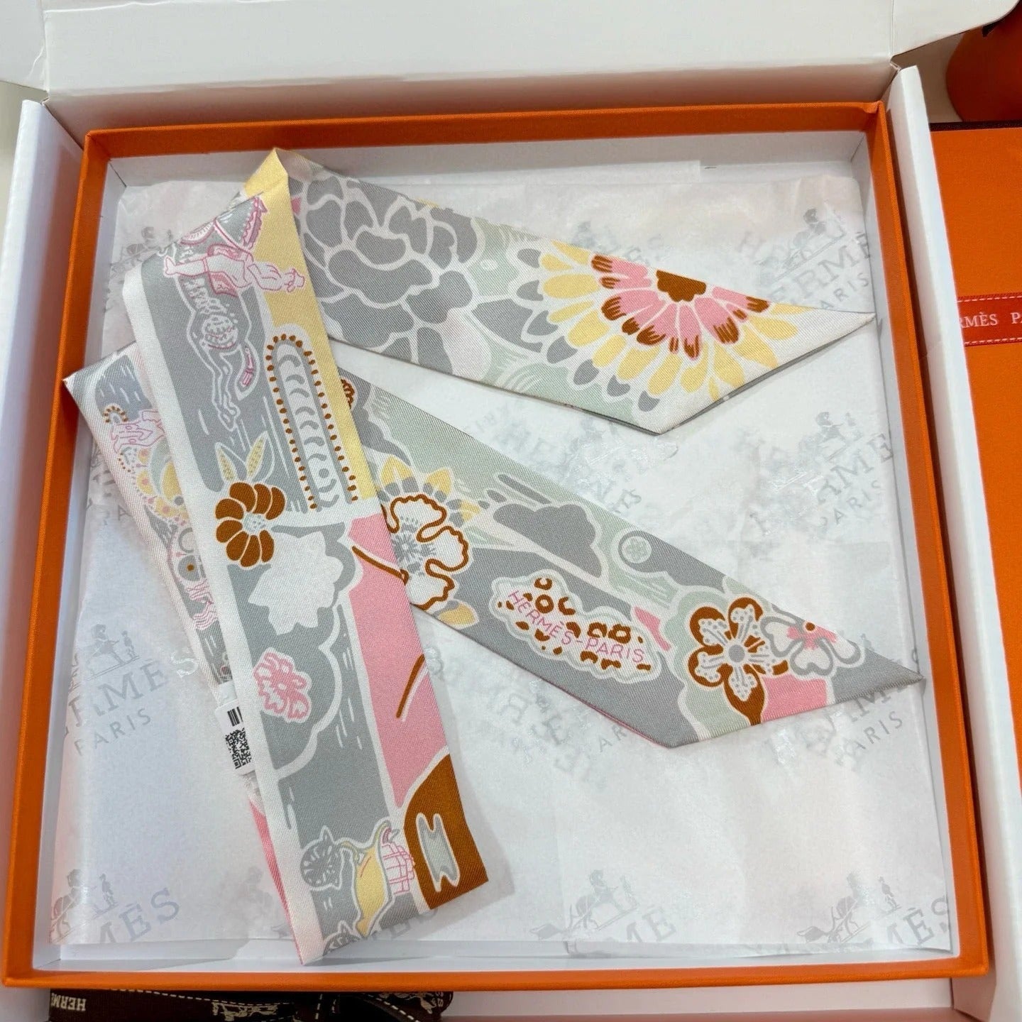 HERMES 25S SCARF 90 IN SILK 854960