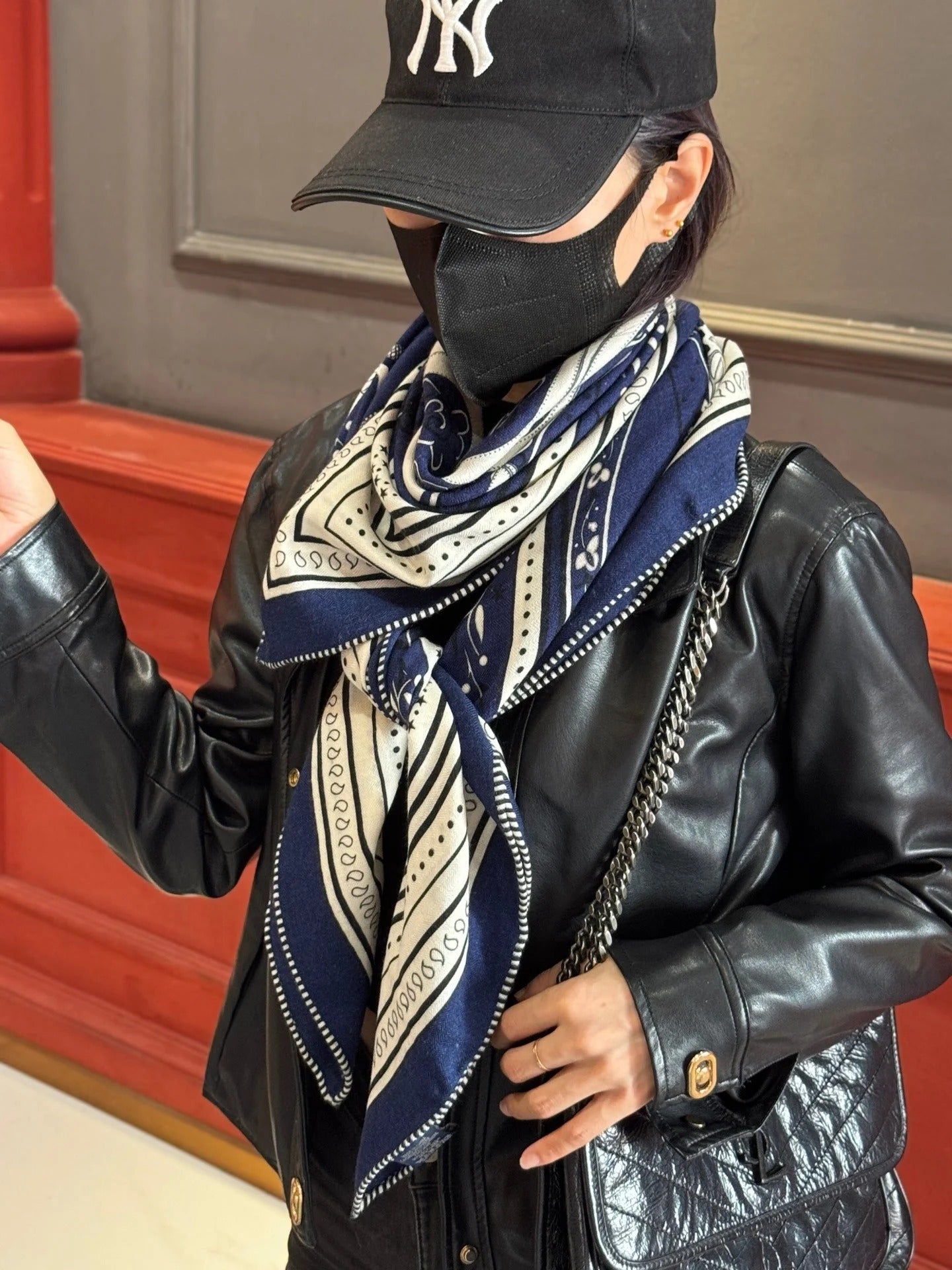 HERMES 25S SCARF 140 IN CASHMERE SILK 727315