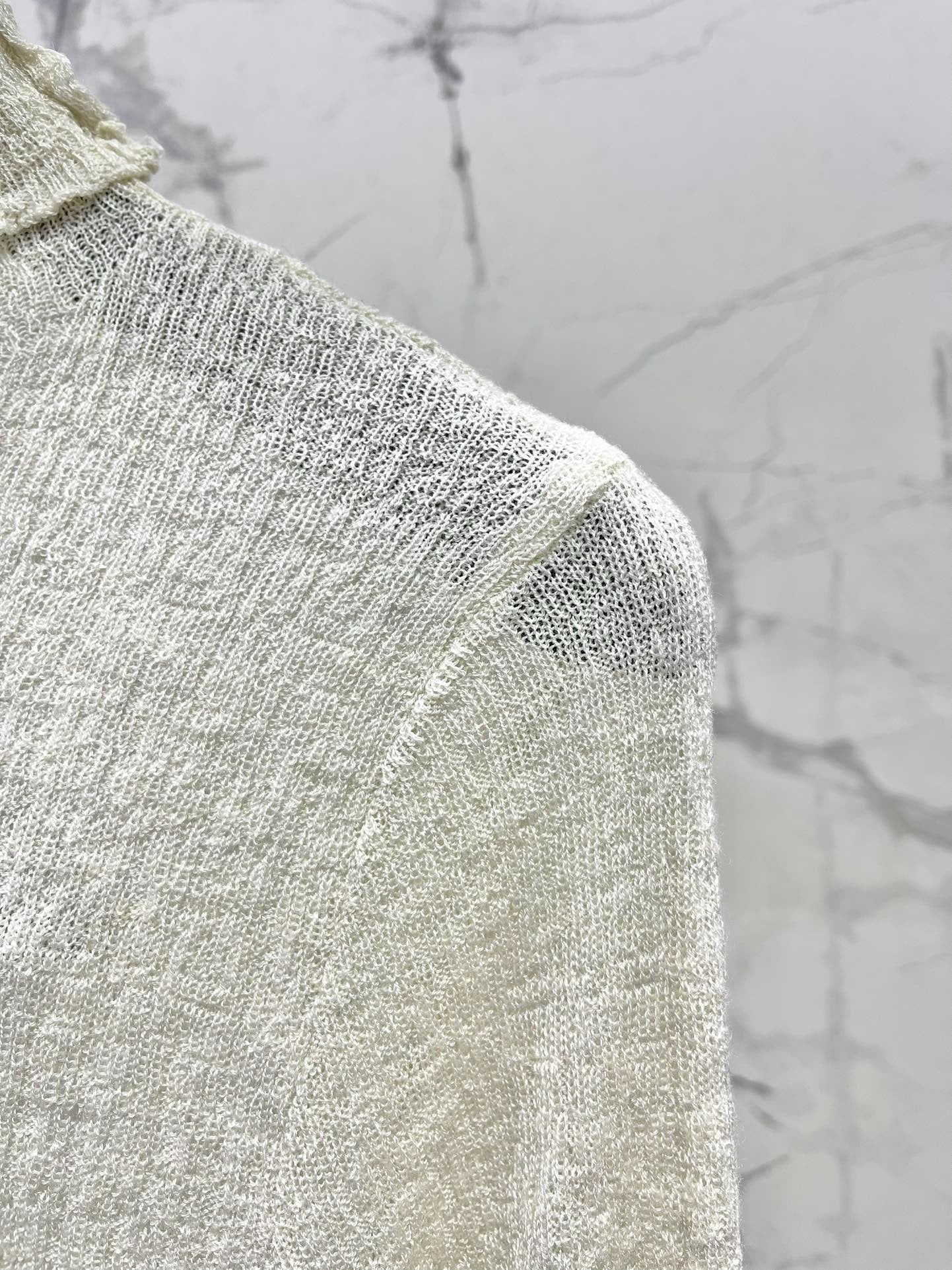 YSL 25S FITTED TURTLENECK SWEATER STYLE 182