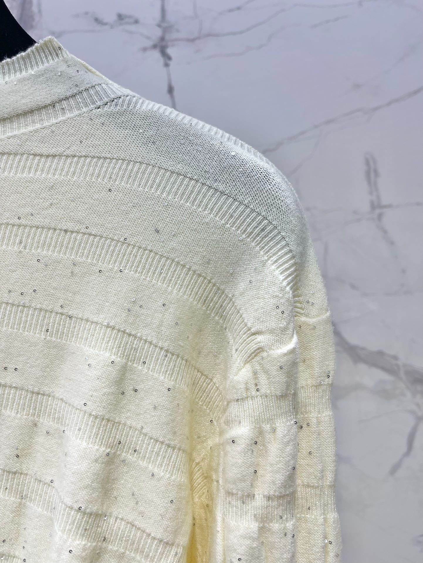 CHANEL 25S KNIT SWEATER 623