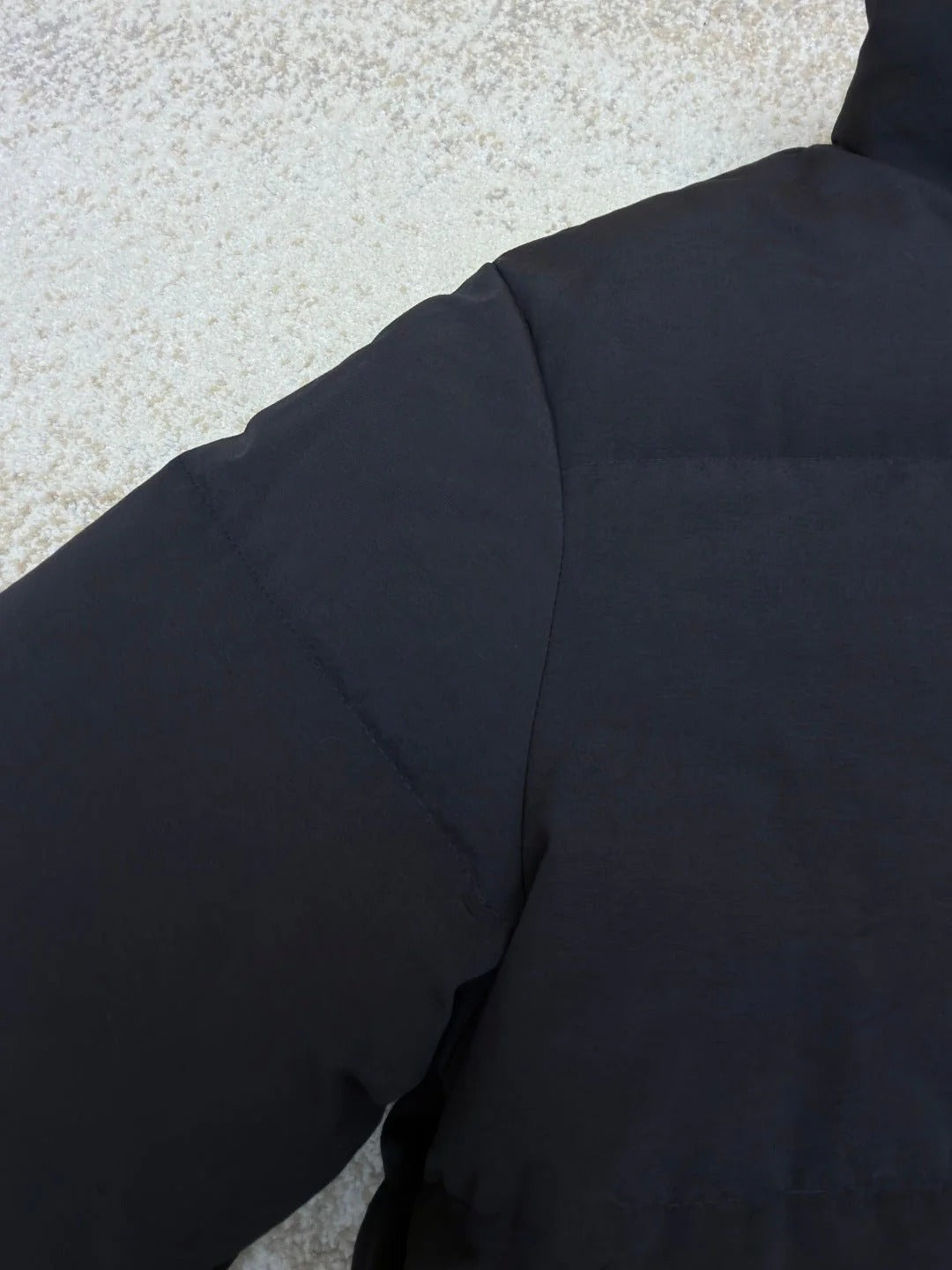 PRADA 25S PUFFER JACKET 460