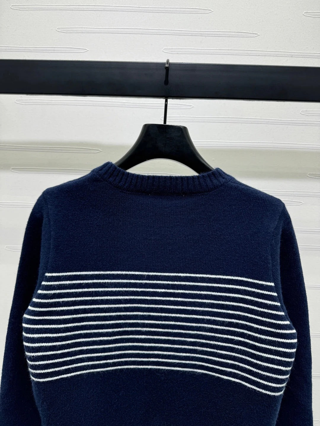 CHANEL CREW NECK LONG-SLEEVE KNIT SWEATER 274954