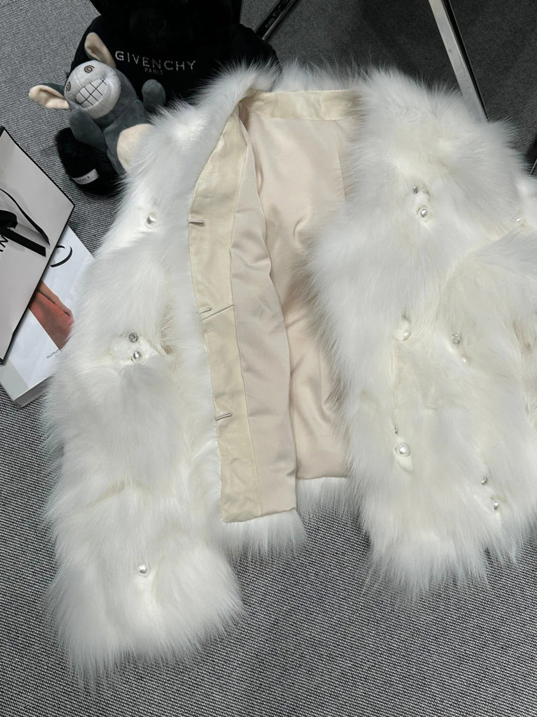 CHANEL 25S FOX FUR JACKET 593