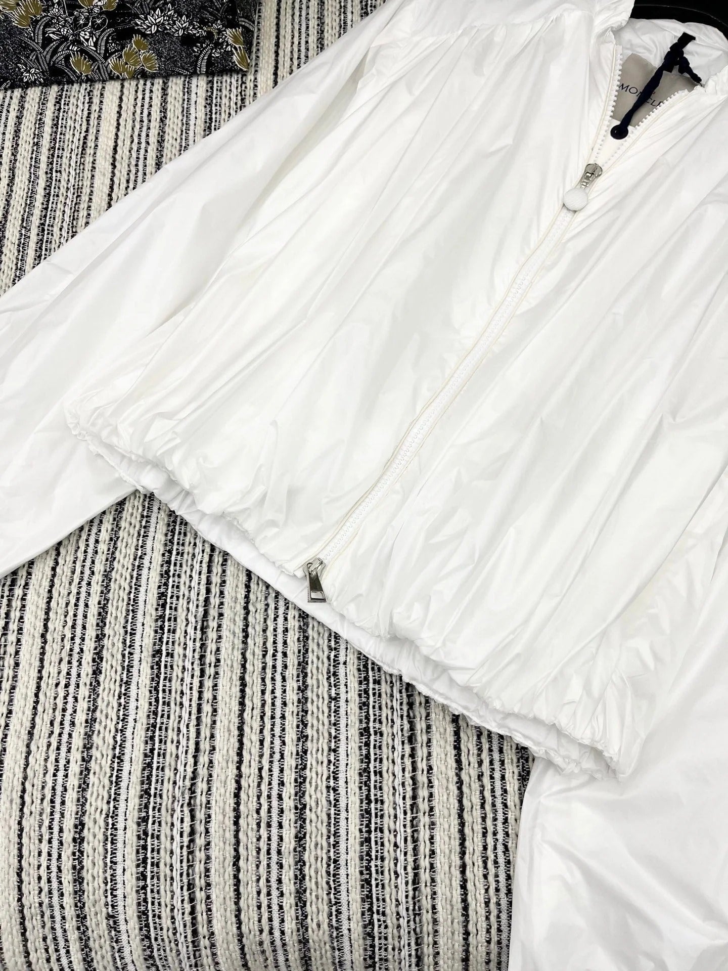 MONCLER ZIP-UP JACKET WITH STAND COLLAR IN WHITE 267977