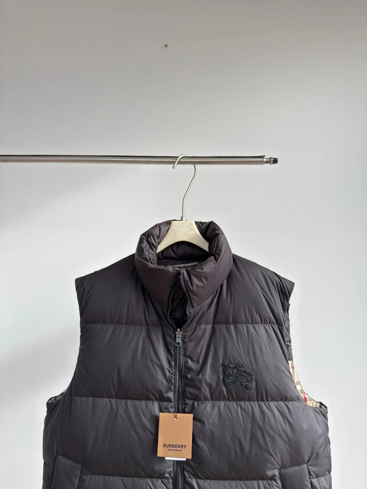 BURBERRY 25S PUFFER VEST 323