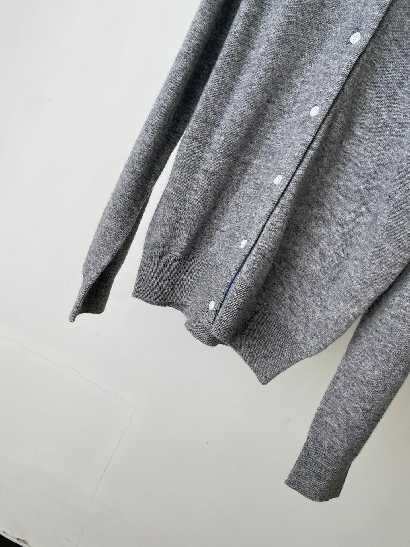 MIUMIU CARDIGAN STYLE 169