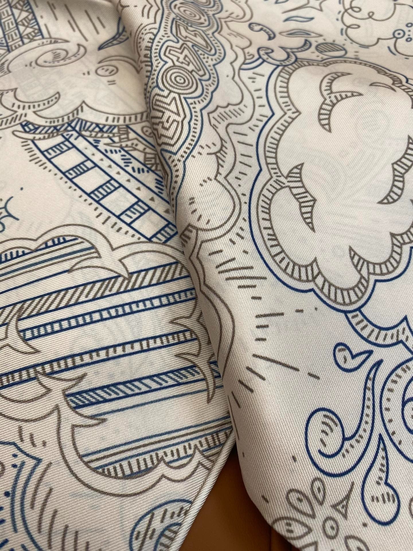 HERMES 25S SCARF 90 IN SILK 709690