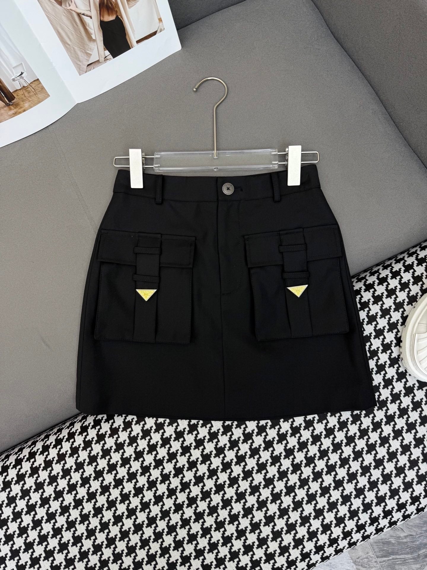 PRADA SKIRT WITH TWO POCKETS 245865