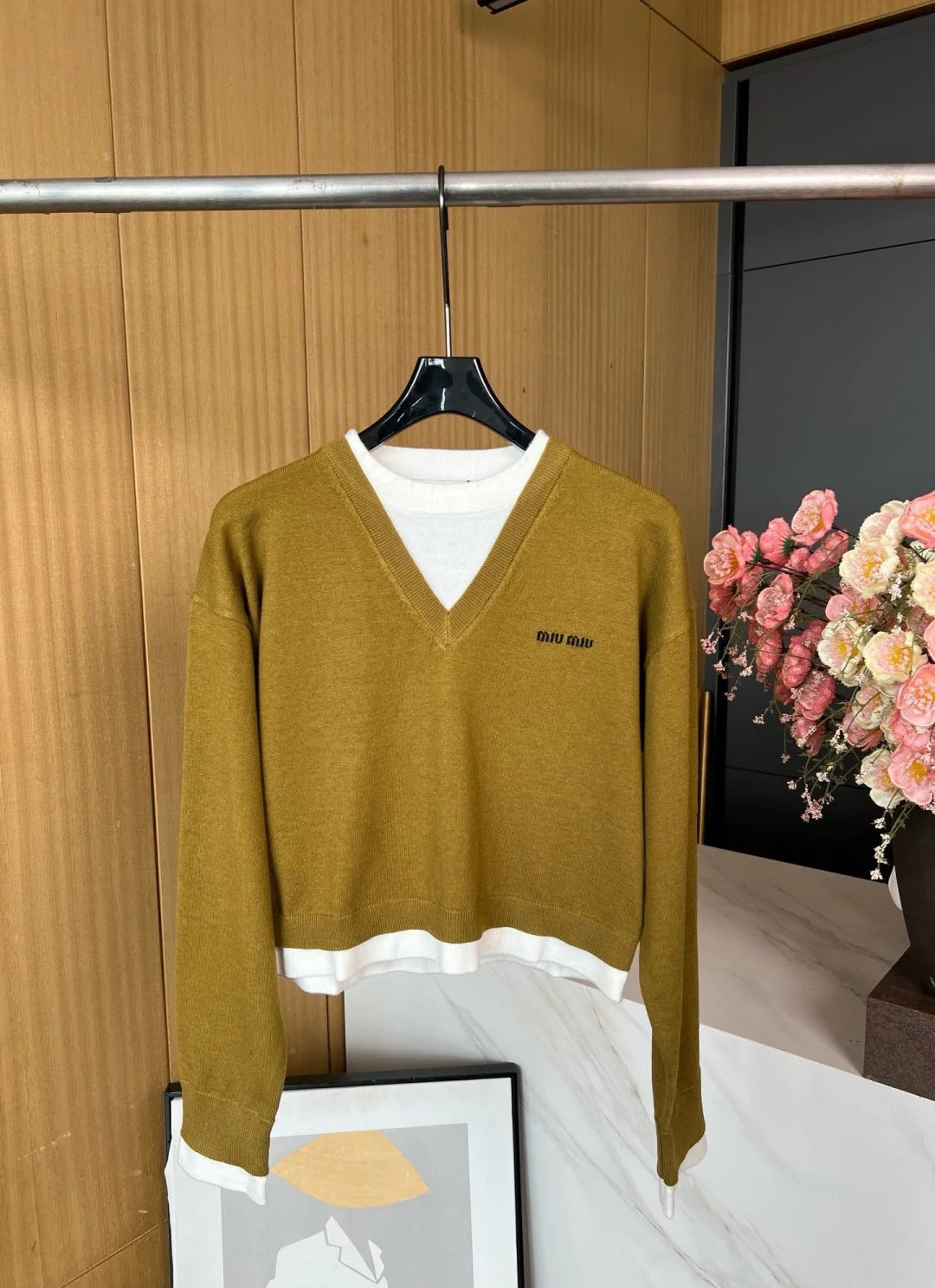 MIUMIU KNIT SWEATER