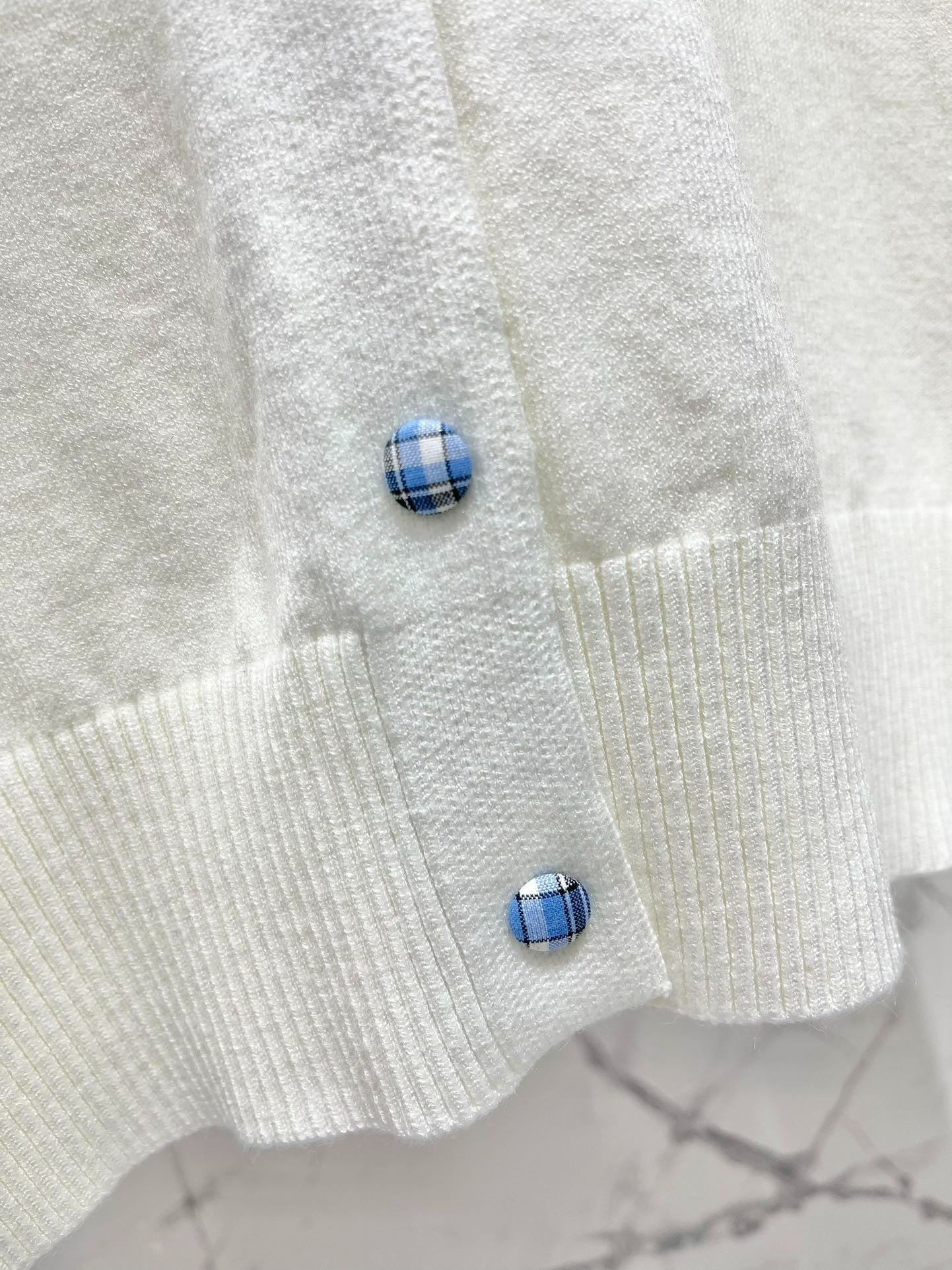 MIUMIU CARDIGAN STYLE 262