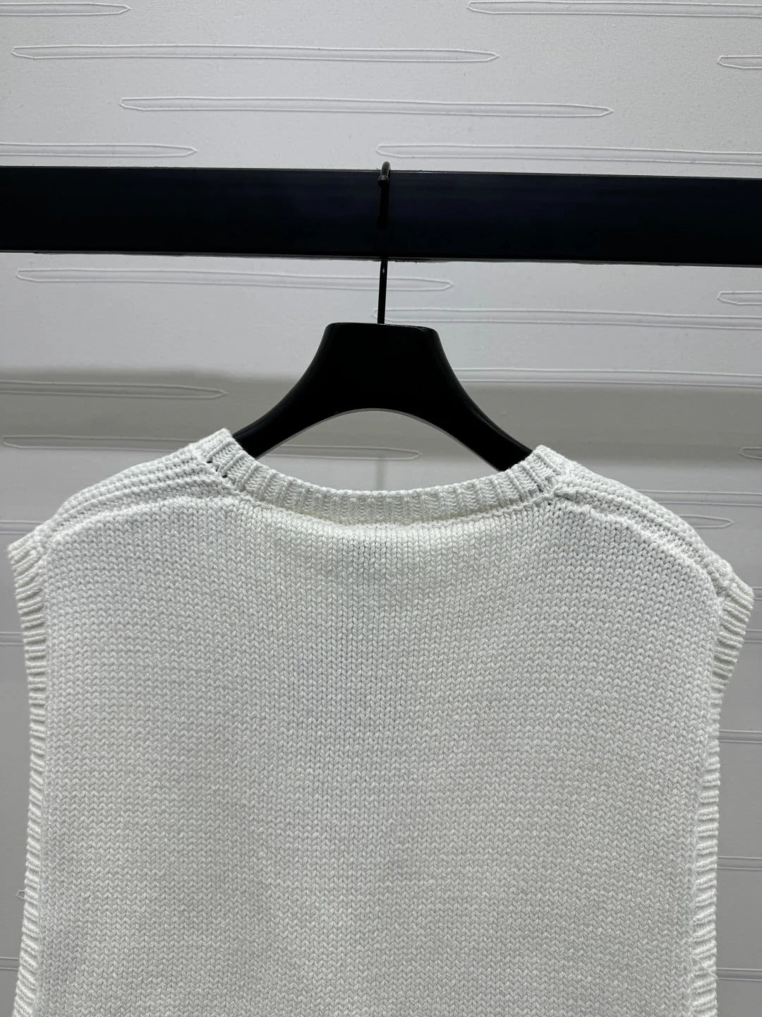 CHANEL CROPPED KNIT SWEATER 269388