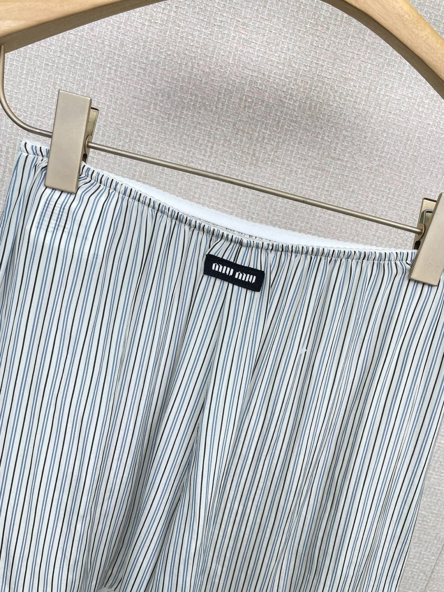 MIUMIU SHORT STYLE 346