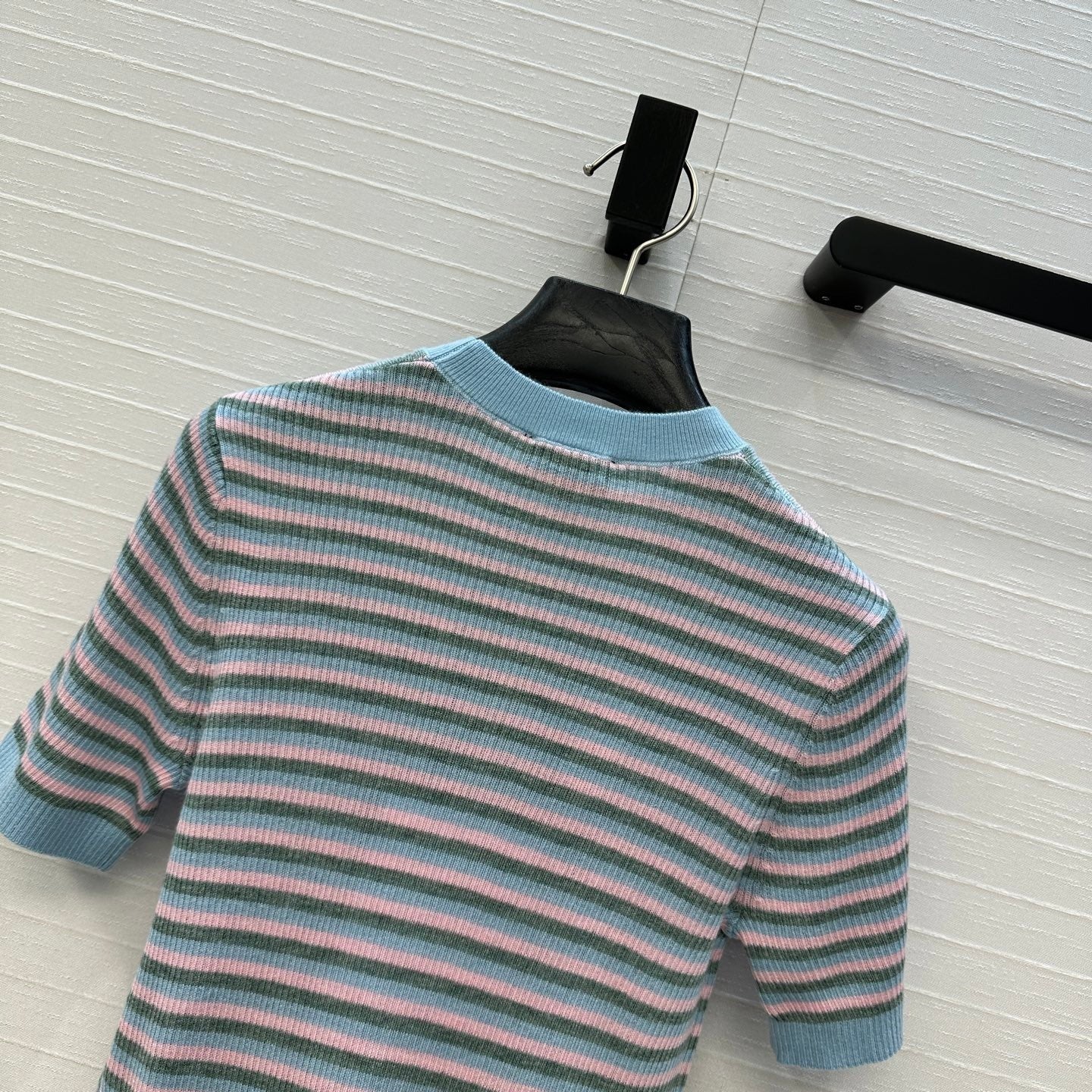 CHANEL KNIT TOP STYLE 60