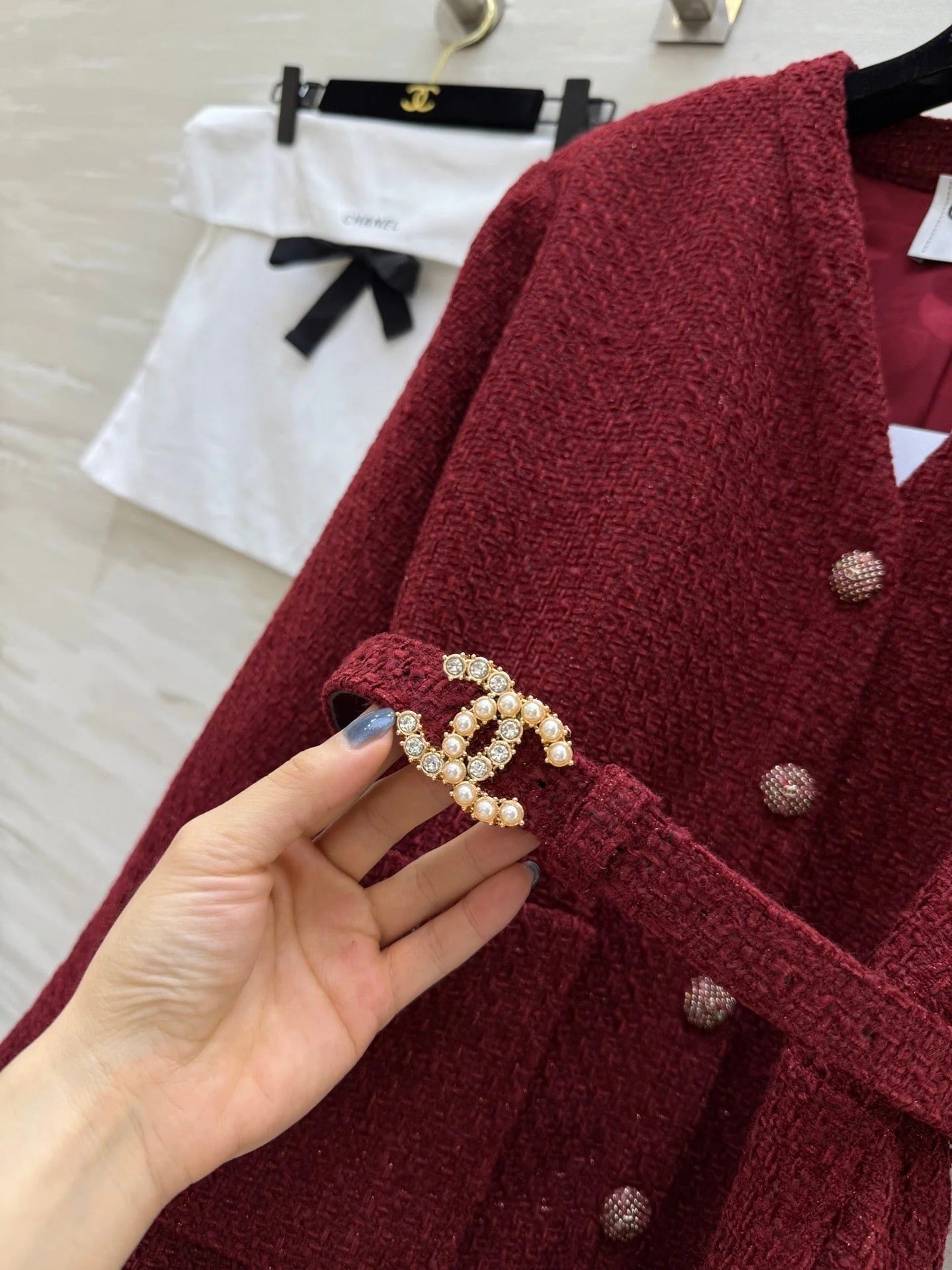CHANEL 25S V-NECK TWEED JACKET 609